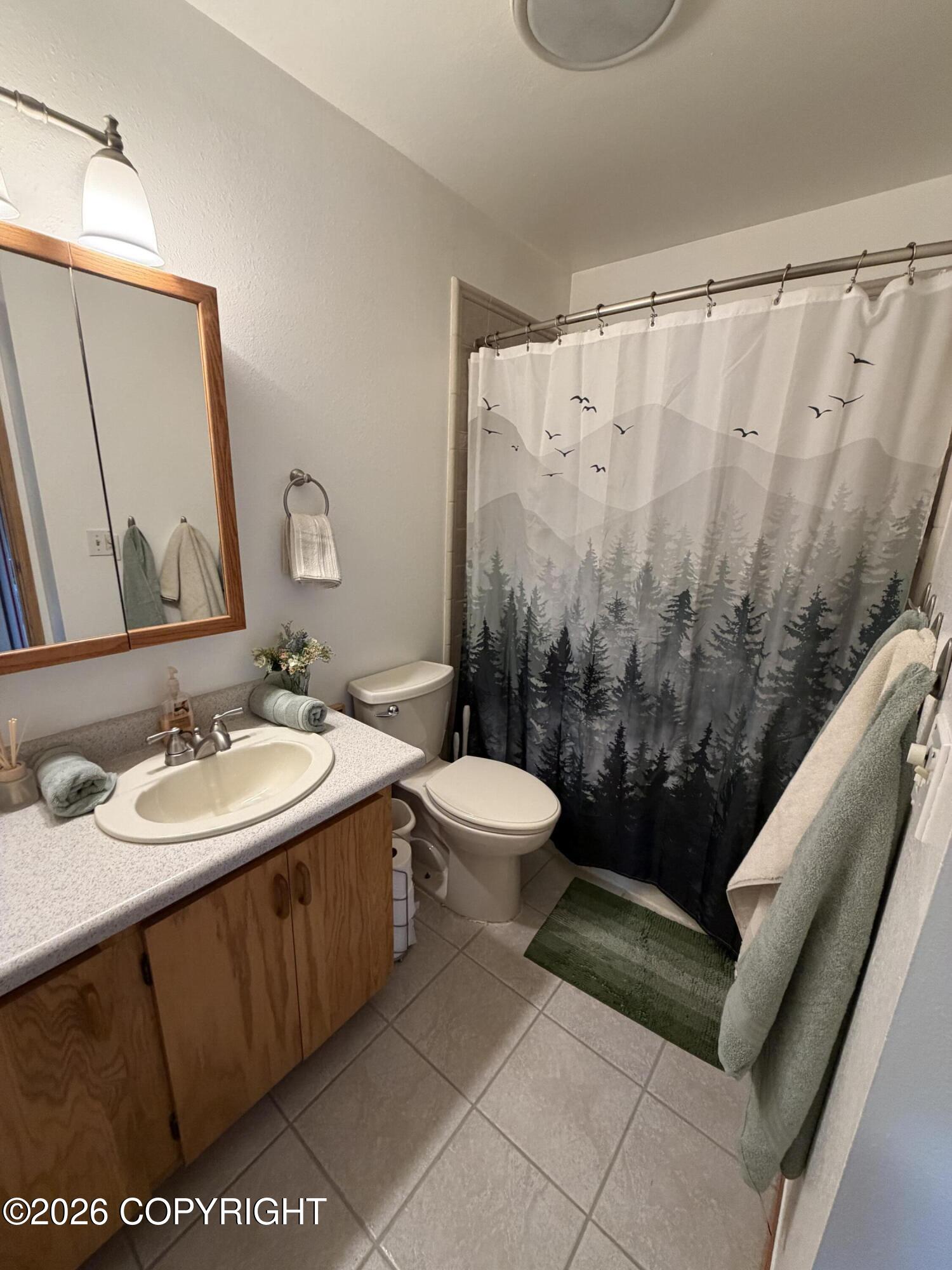 2560 Seine Court Property Photo 19