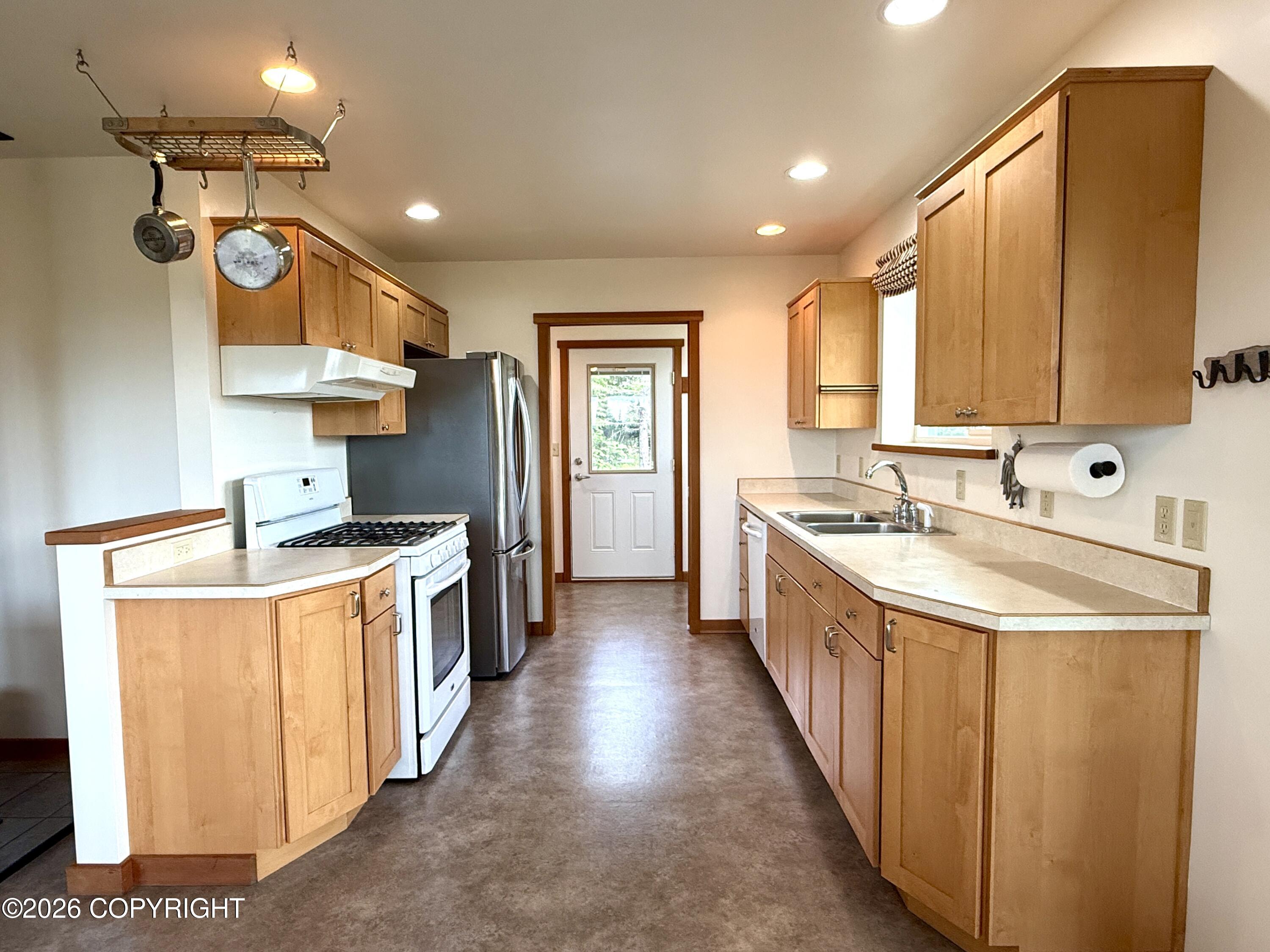 35812 Lifeboat Loop Property Photo 9