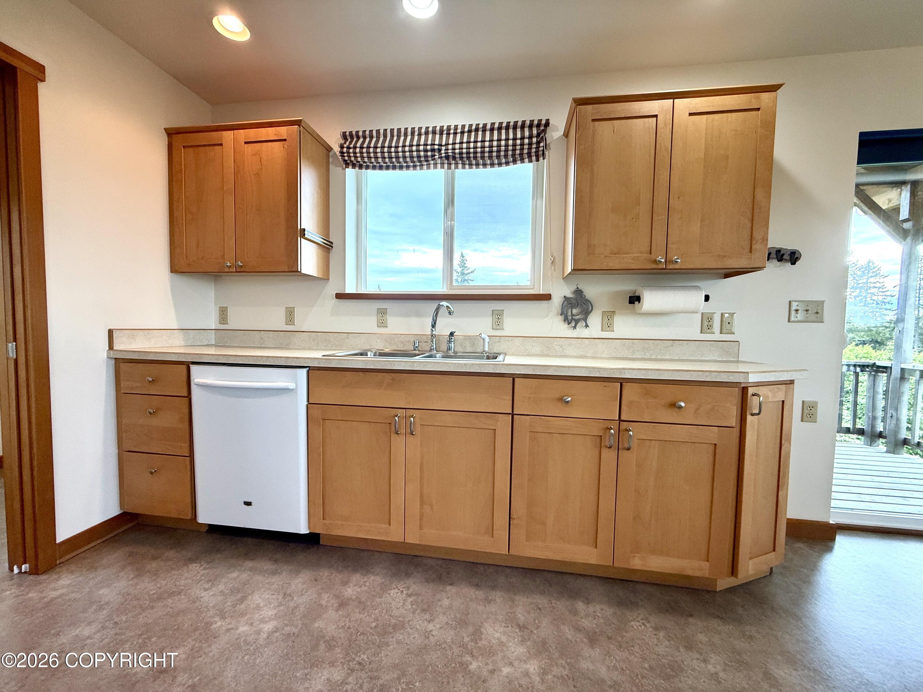 35812 Lifeboat Loop Property Photo 14