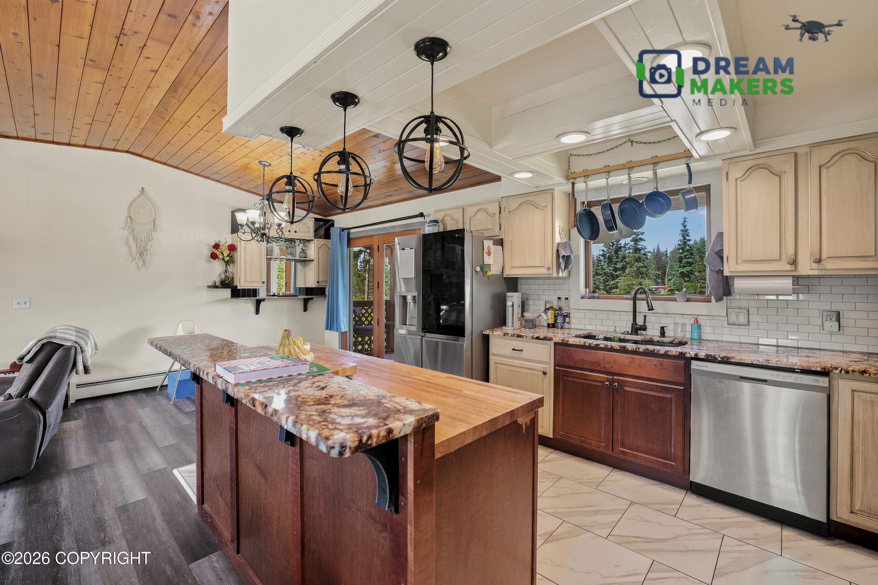 47420 St Andrews Court Property Photo 4
