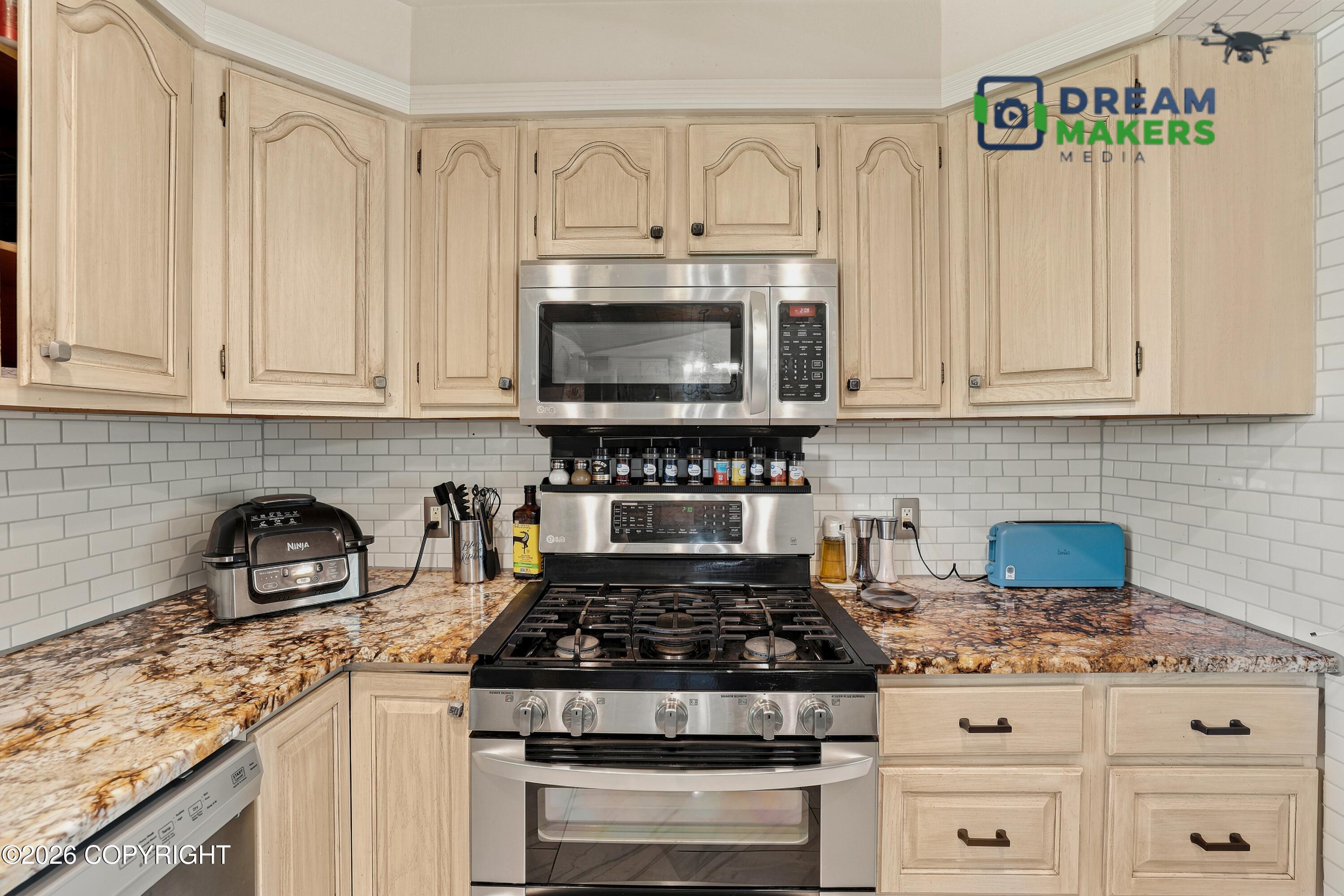 47420 St Andrews Court Property Photo 6