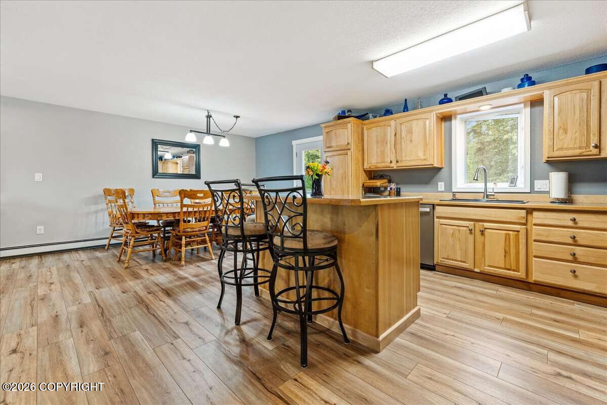 3052 Springs Boulevard Property Photo 4
