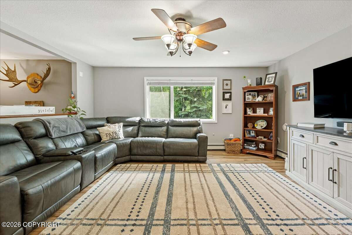 3052 Springs Boulevard Property Photo 14