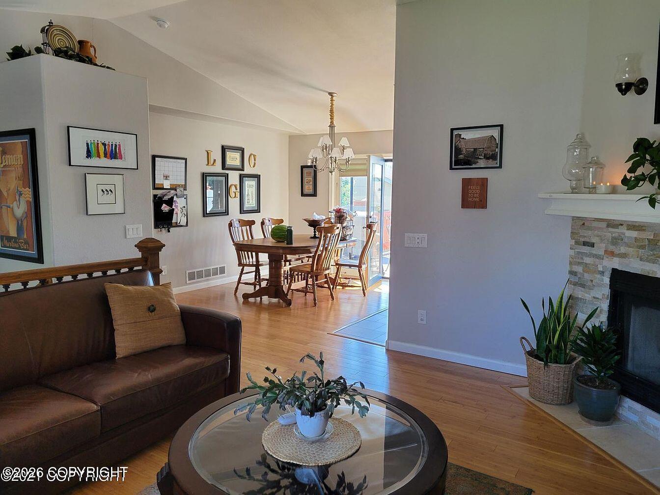 12222 Woodward Drive Property Photo 4