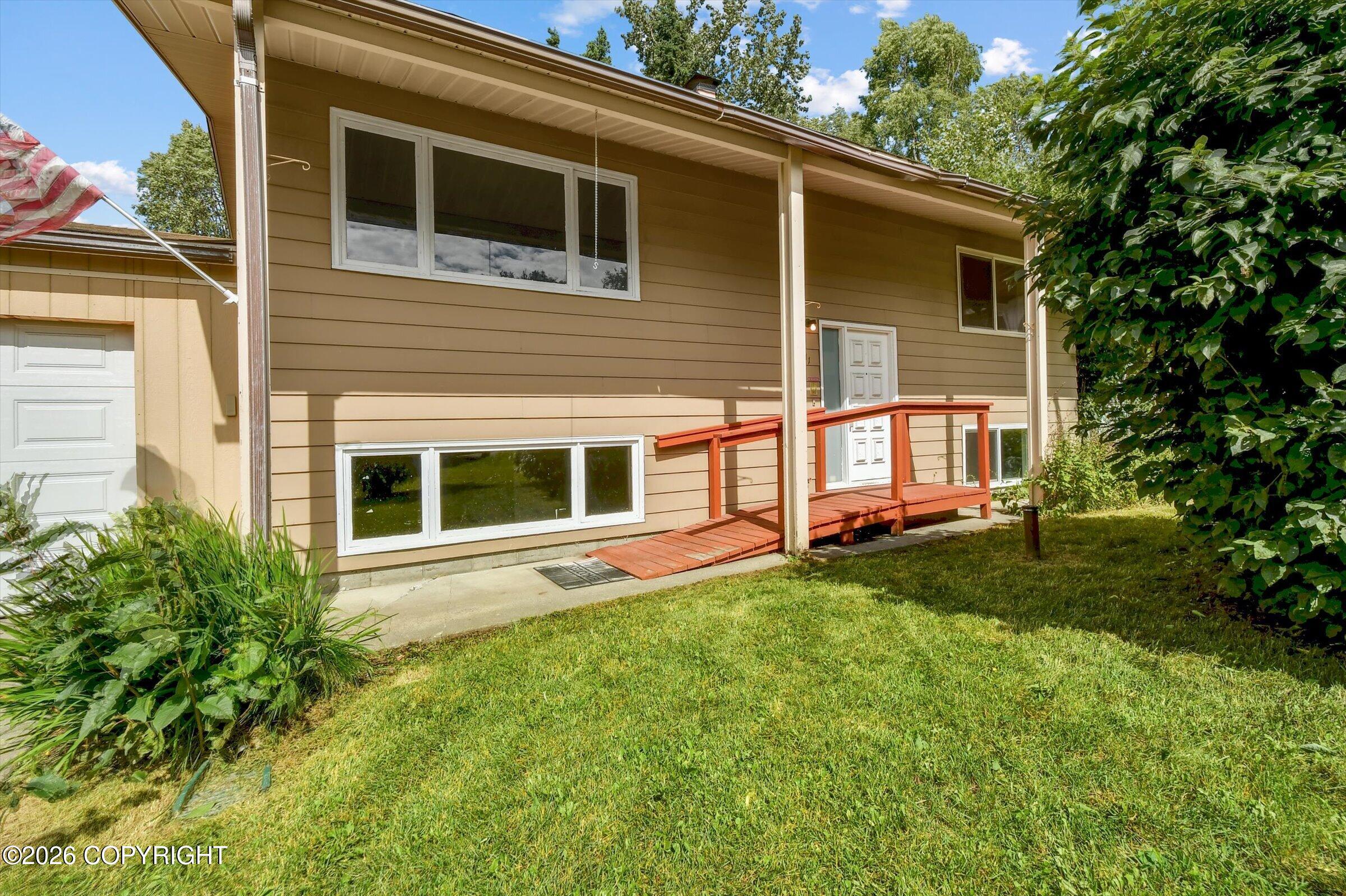 7211 Sanak Circle Property Photo 2