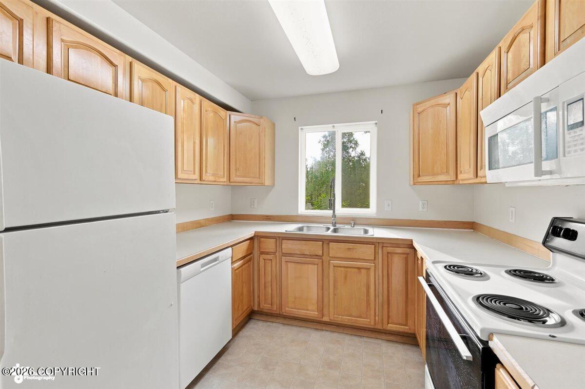 4921 S Binnacle Drive Property Photo 4