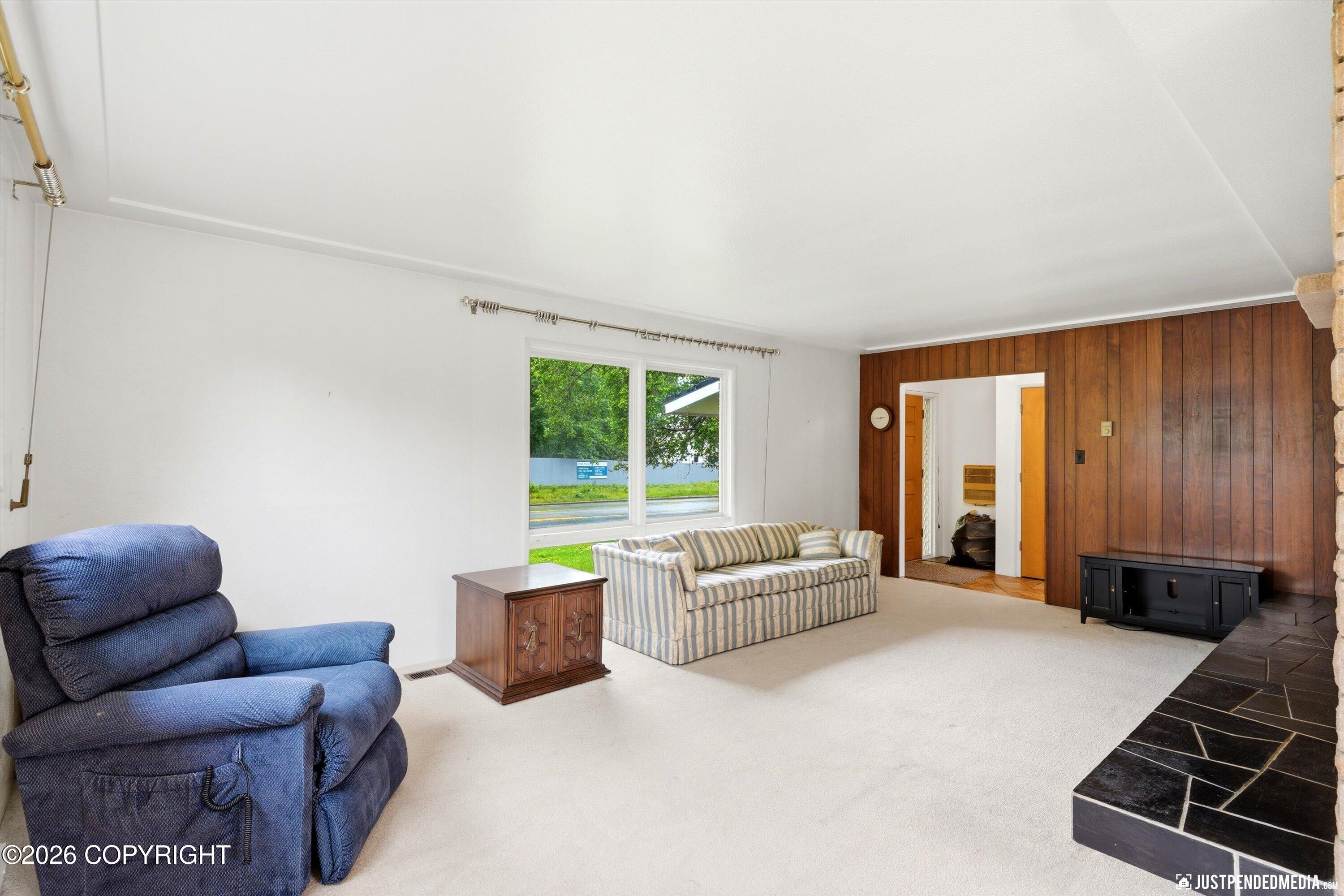 2732 Jefford Place Property Photo 6