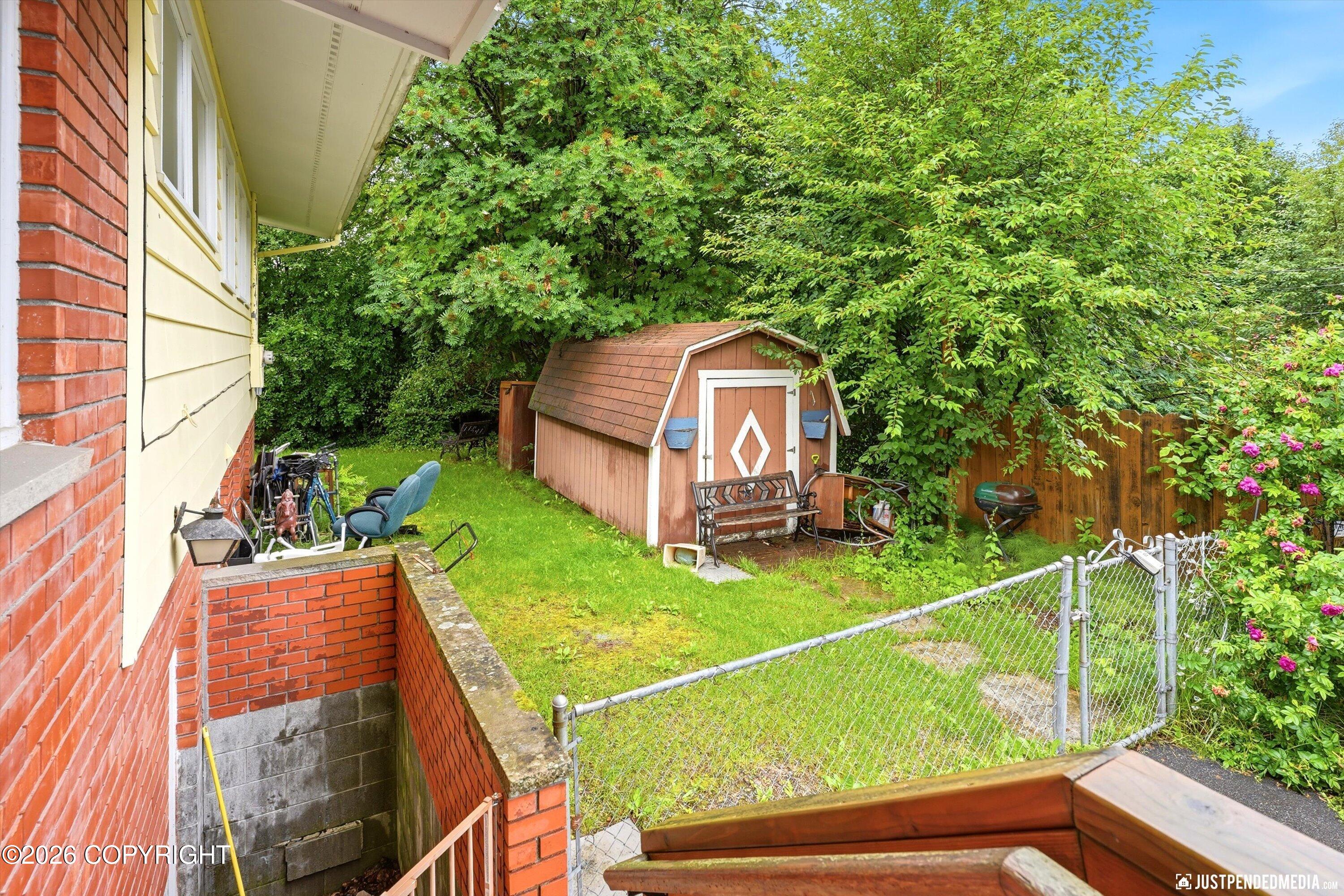2732 Jefford Place Property Photo 33