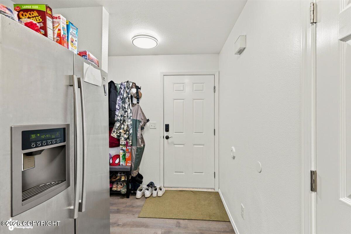 961 E Dellwood Street Property Photo 8