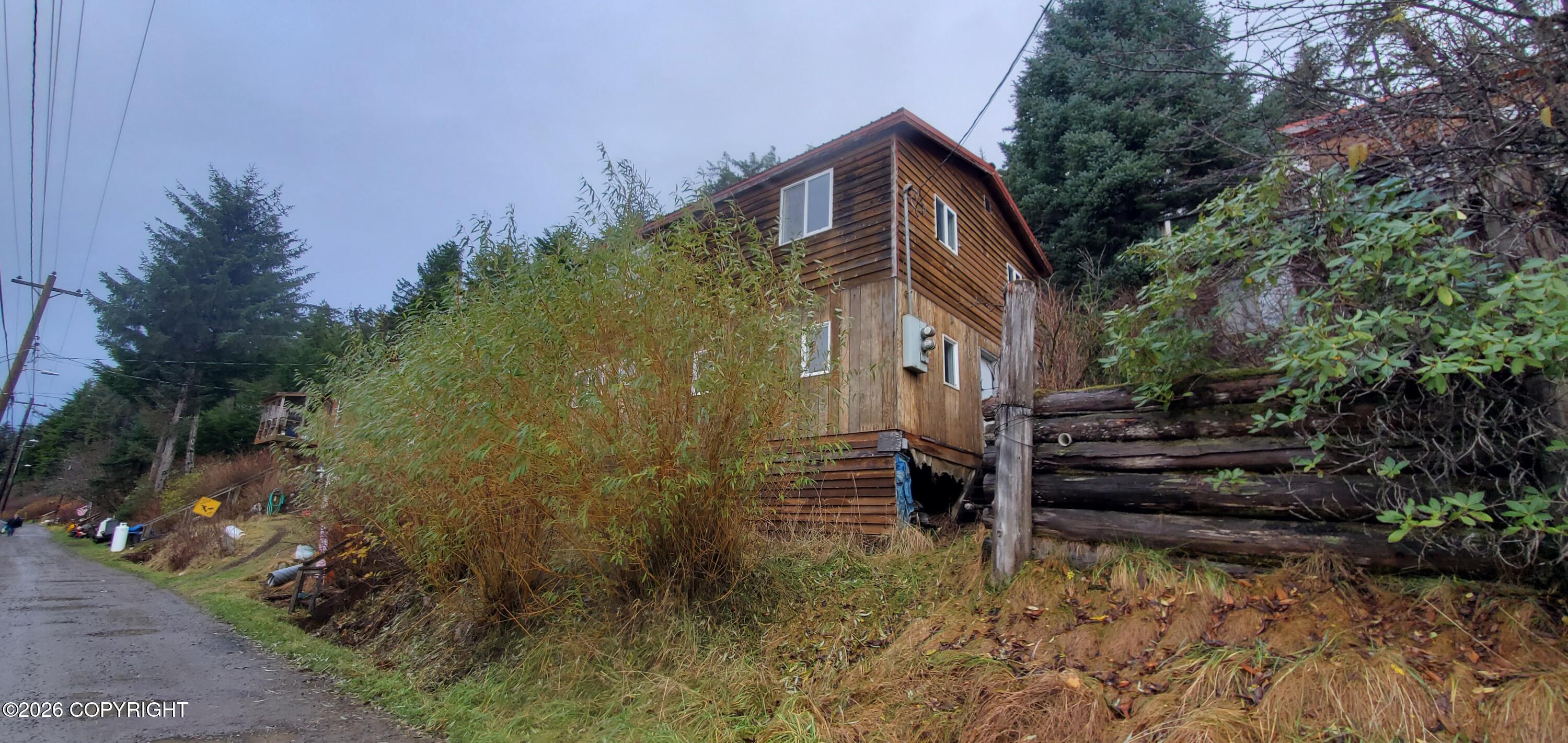 L8 B16 Tenakee Avenue Property Photo 6