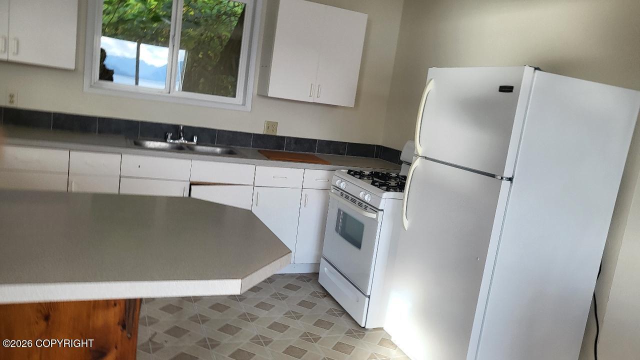 L8 B16 Tenakee Avenue Property Photo 29