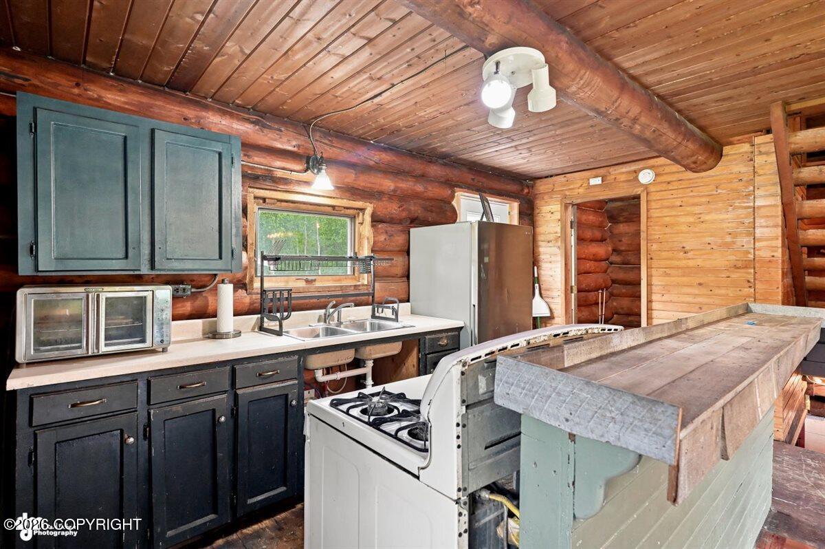 18072 E Rollie L Circle Property Photo 16