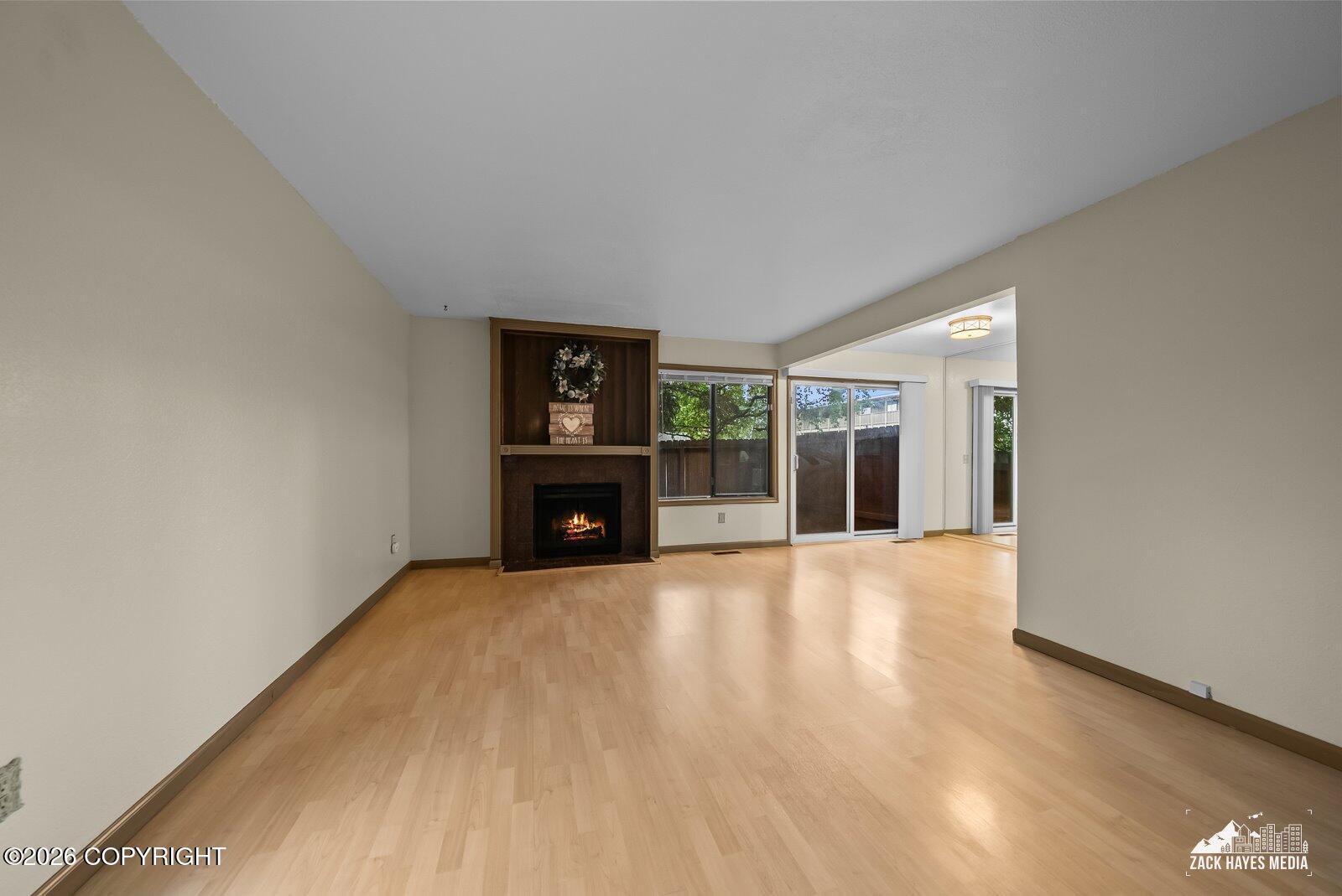 3685 Alamosa Drive Property Photo 5
