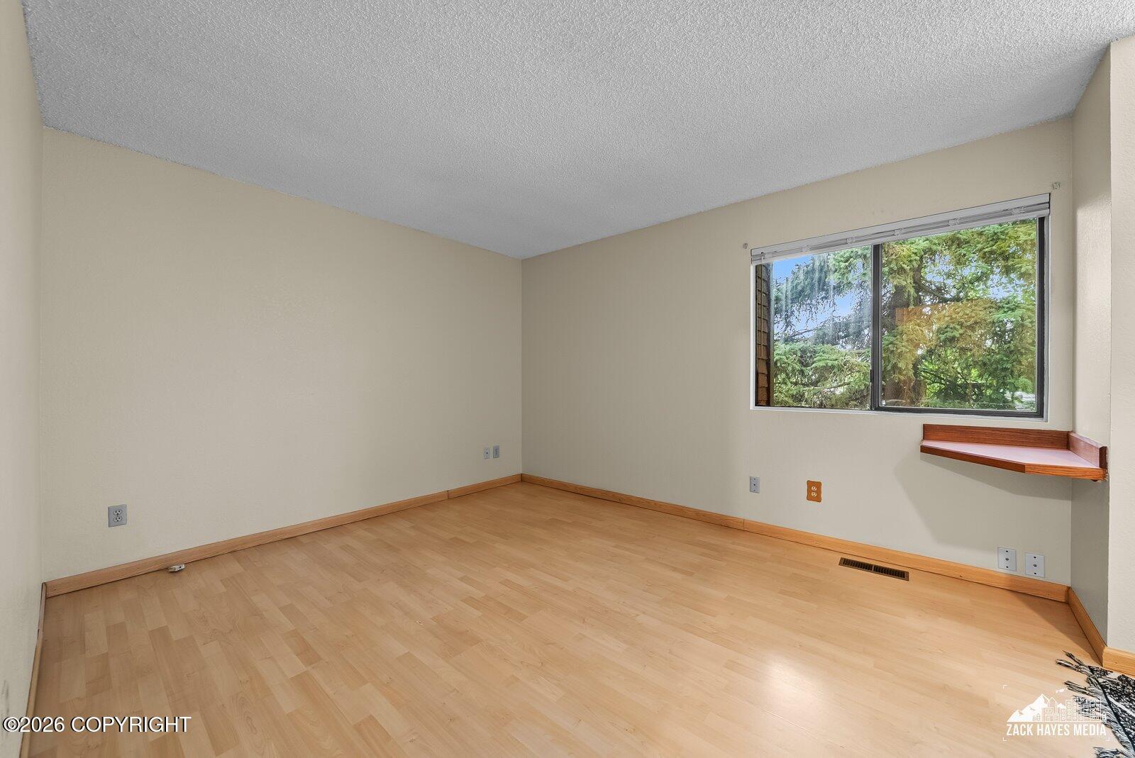 3685 Alamosa Drive Property Photo 20