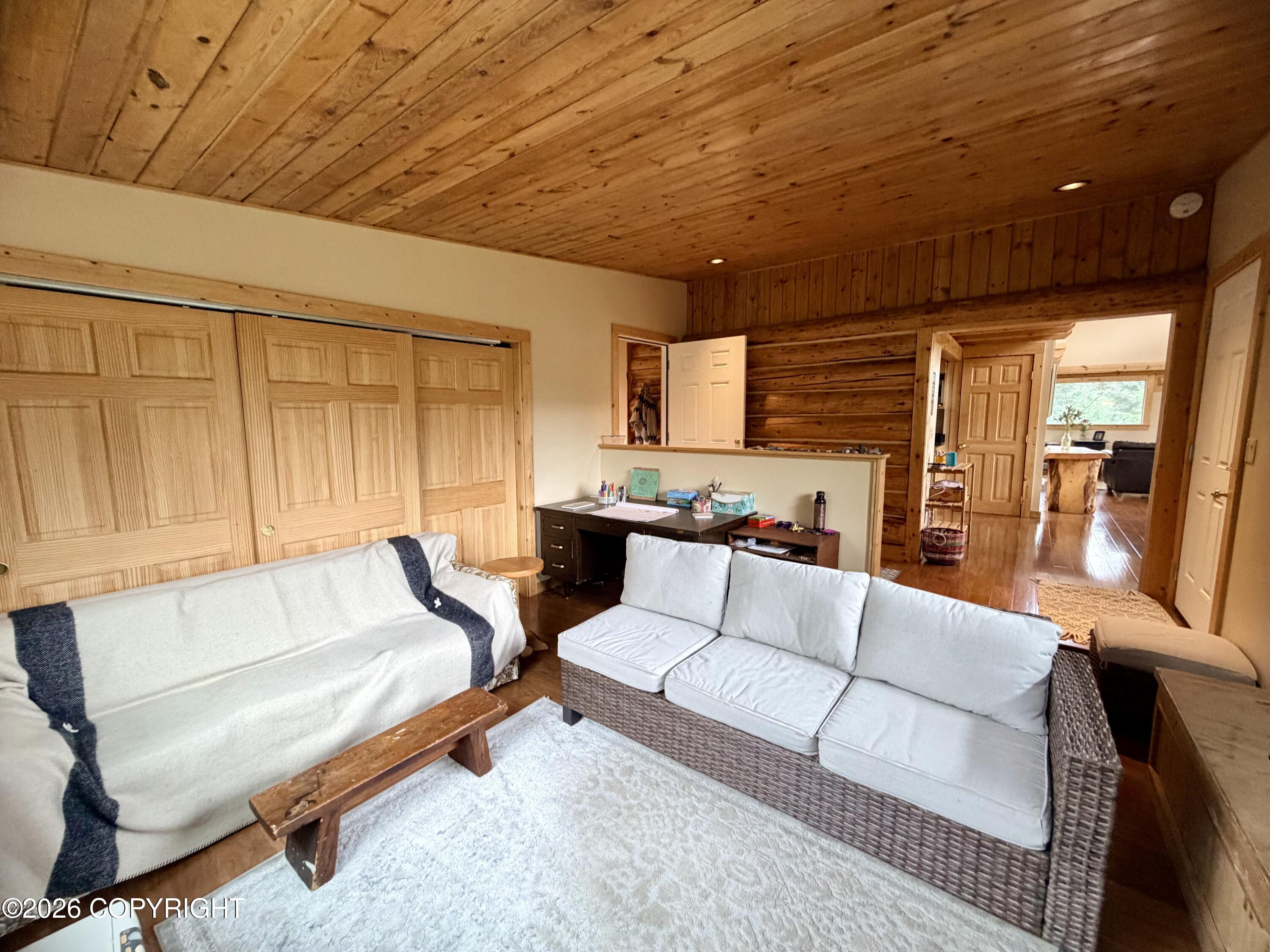 261 Shoreline Drive Property Photo 26
