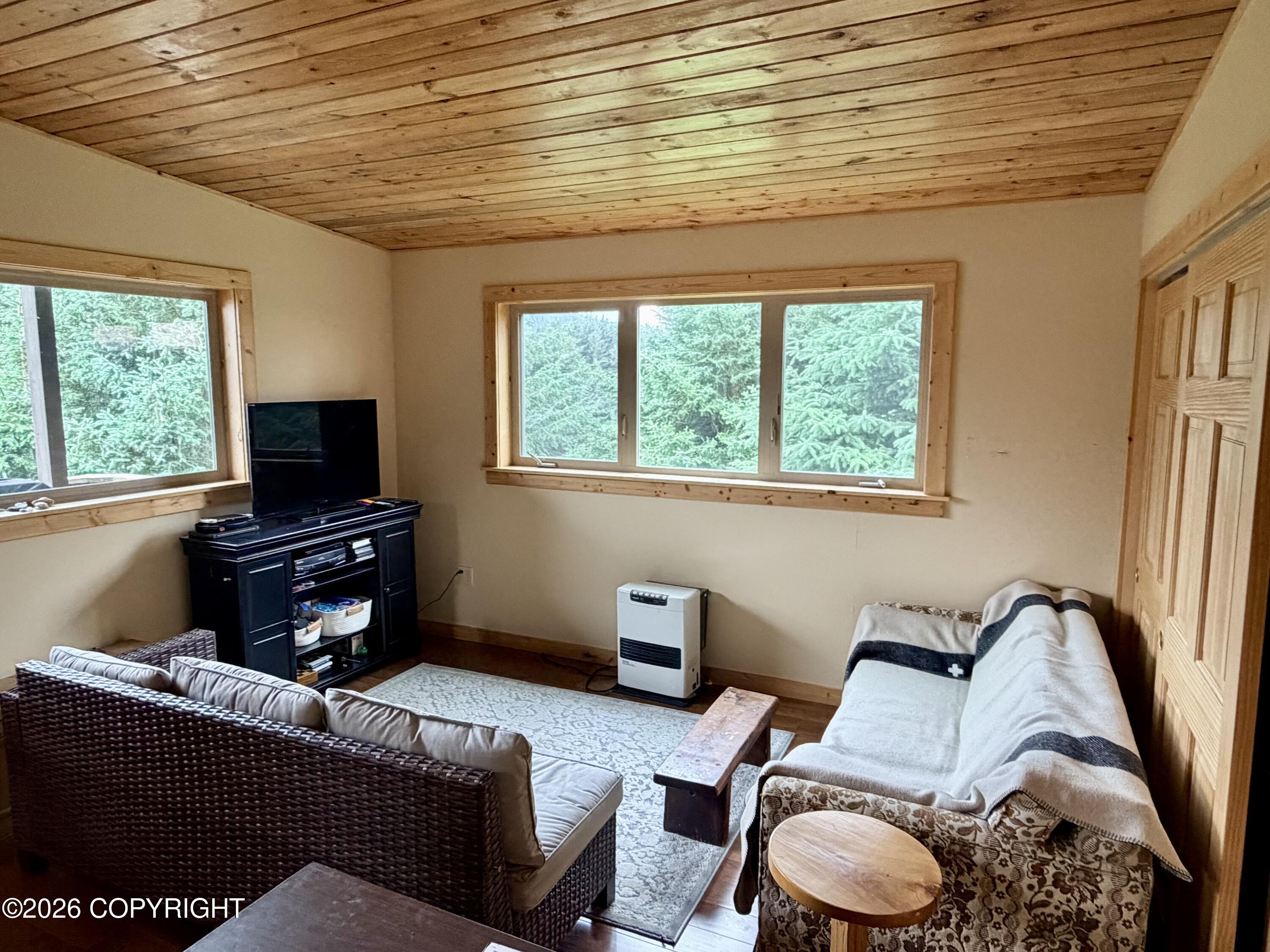 261 Shoreline Drive Property Photo 27