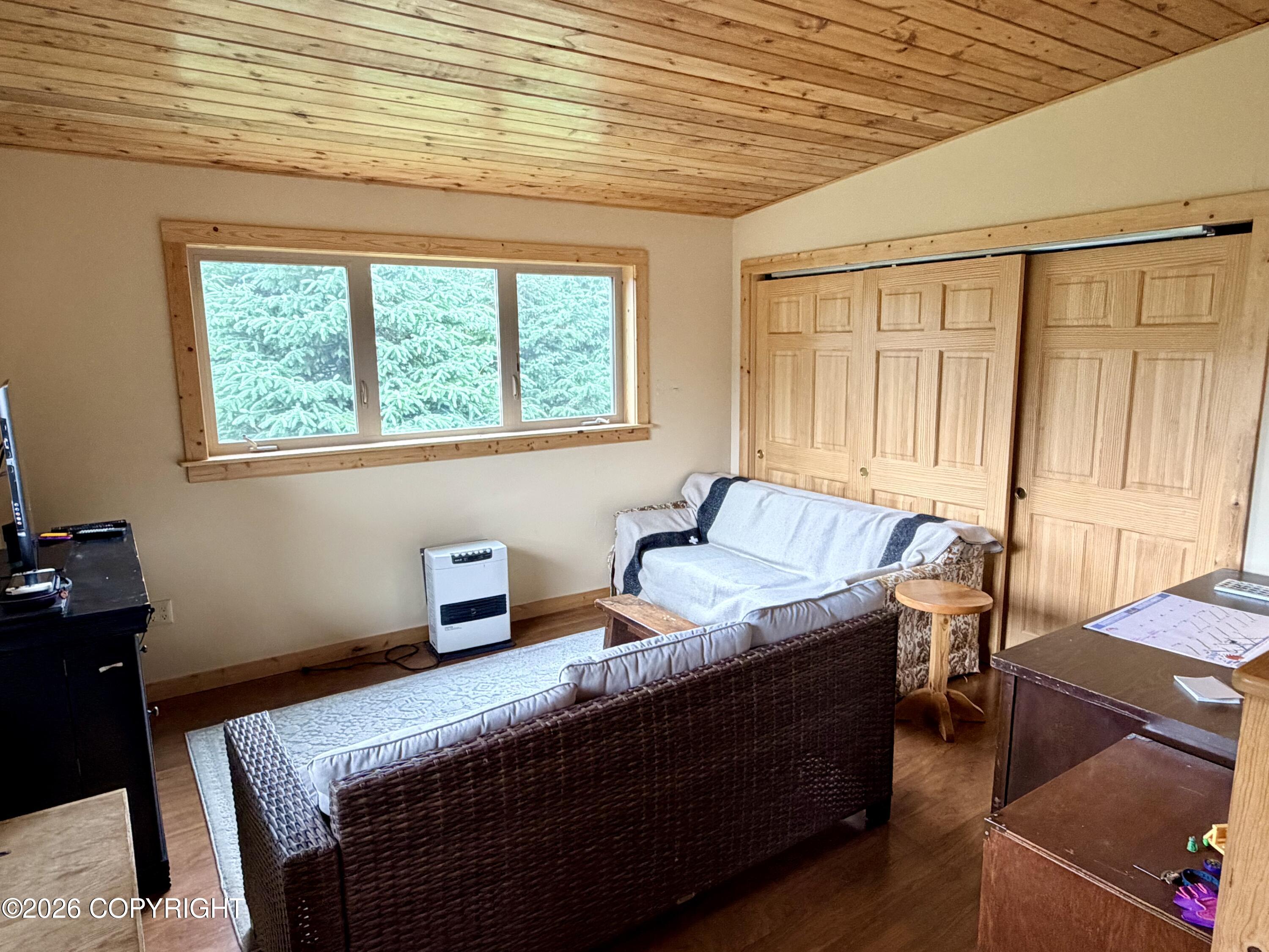 261 Shoreline Drive Property Photo 28