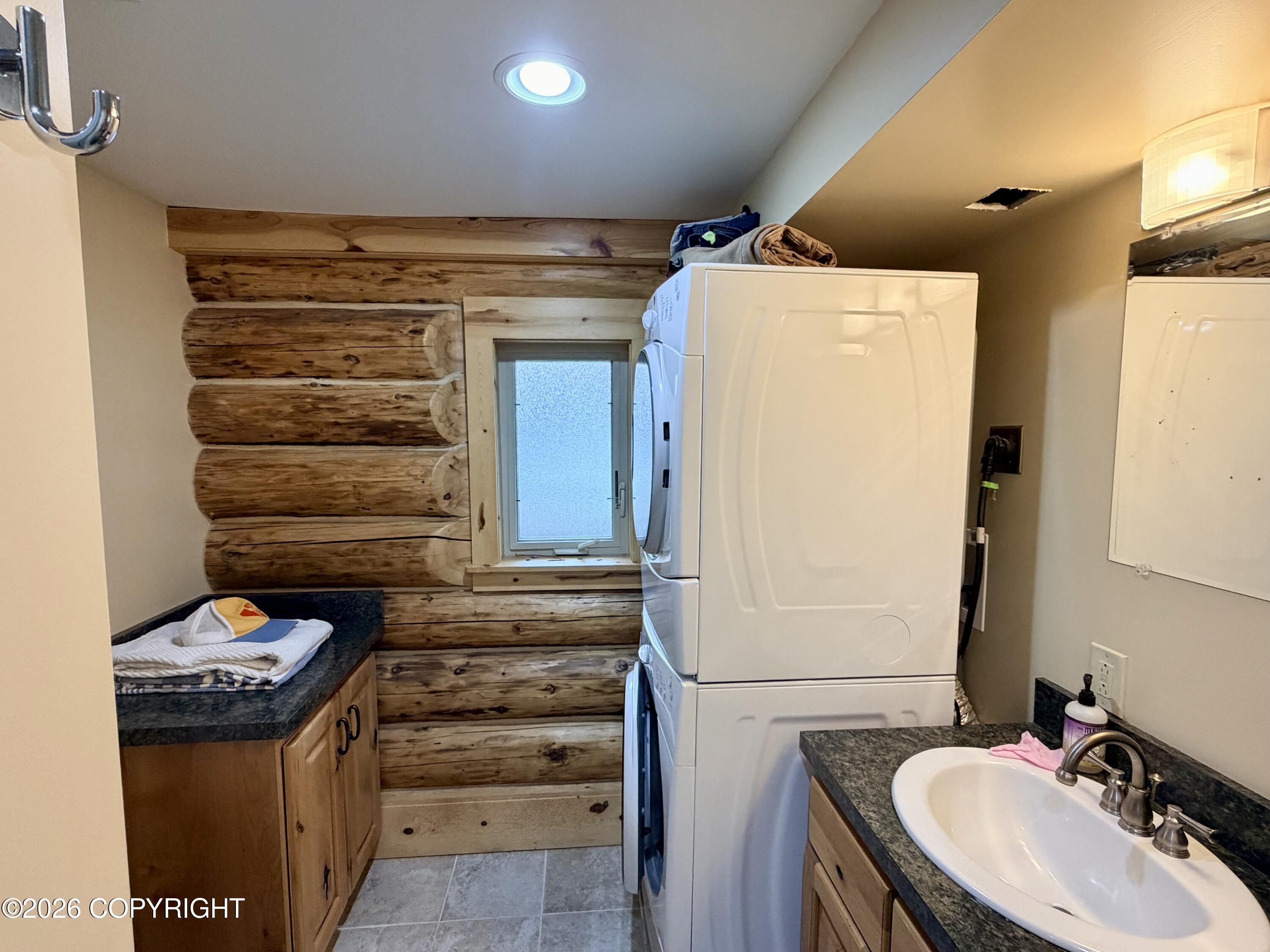 261 Shoreline Drive Property Photo 43