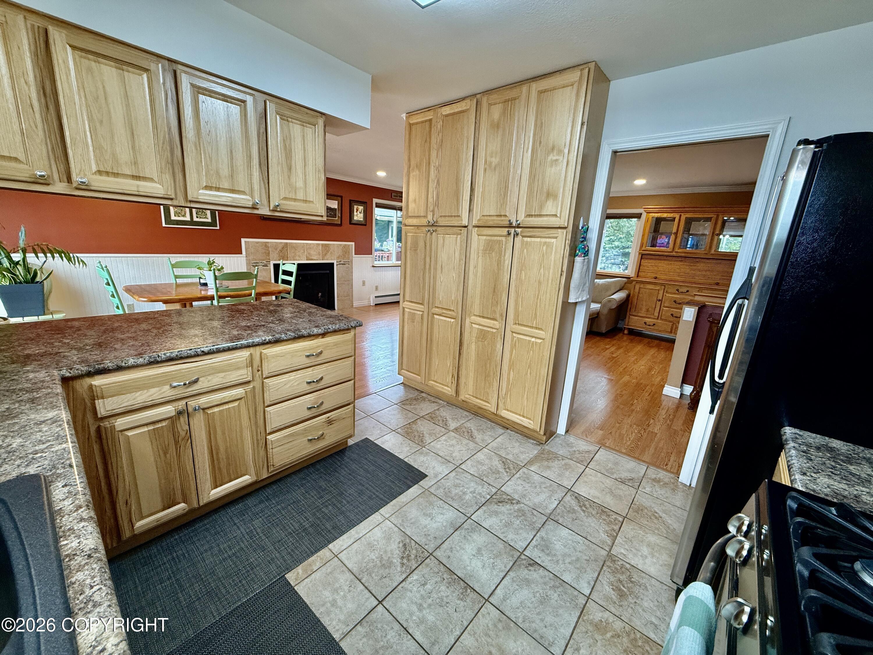 1612 Cara Loop Property Photo 4