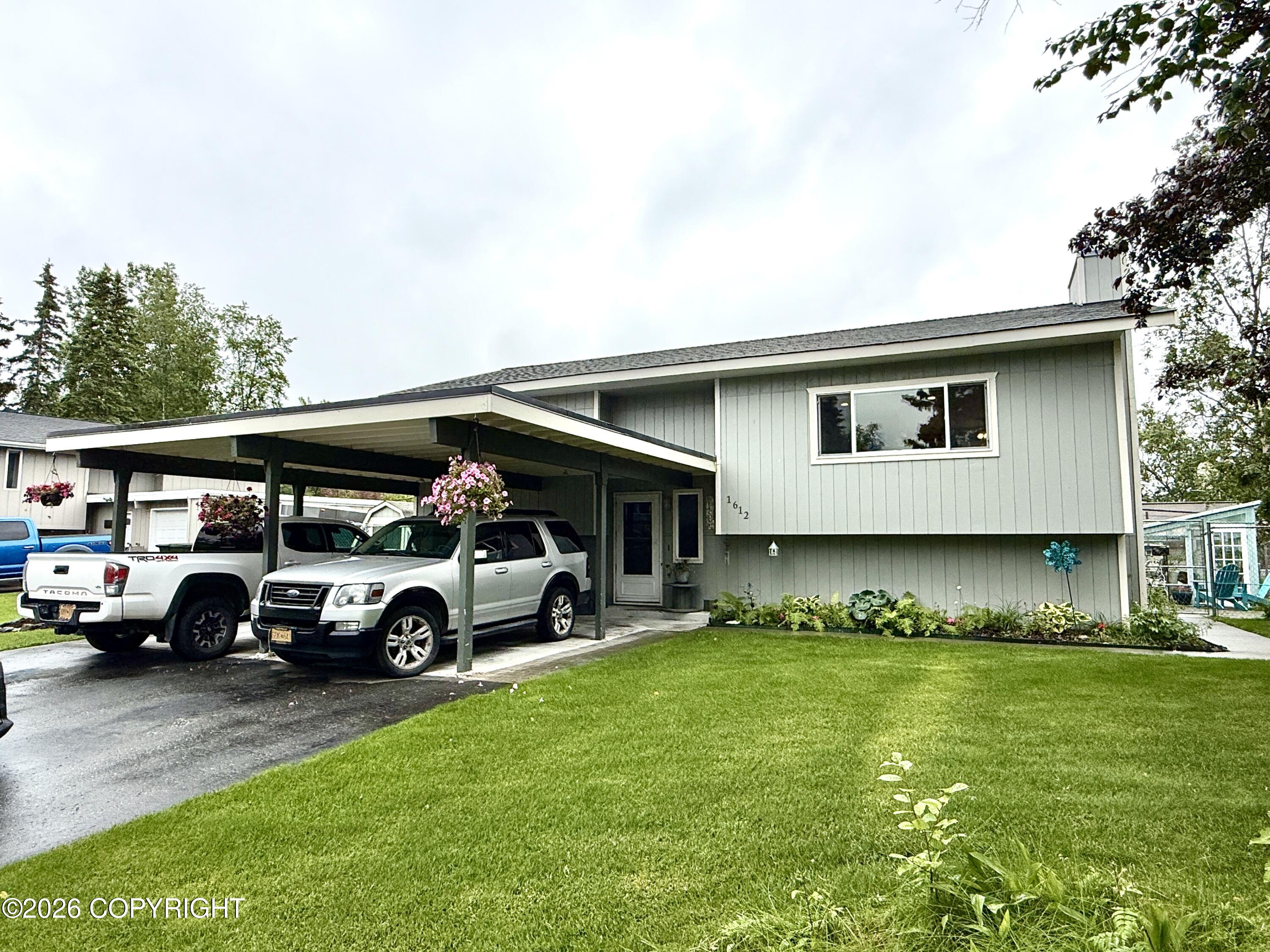 1612 Cara Loop Property Photo 36