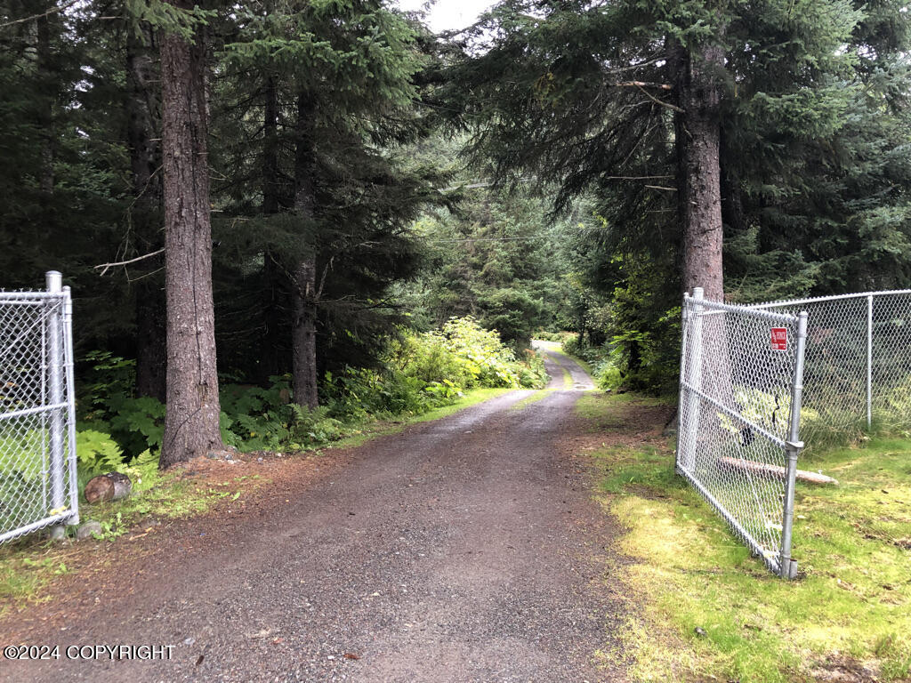 3088 Jakolof Bay Road Property Photo 6