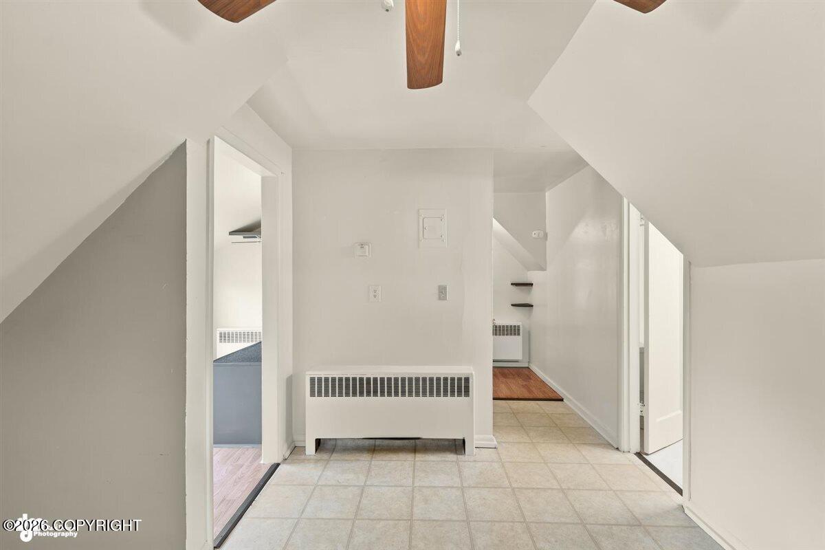 1034 S Cobb Street Property Photo 9