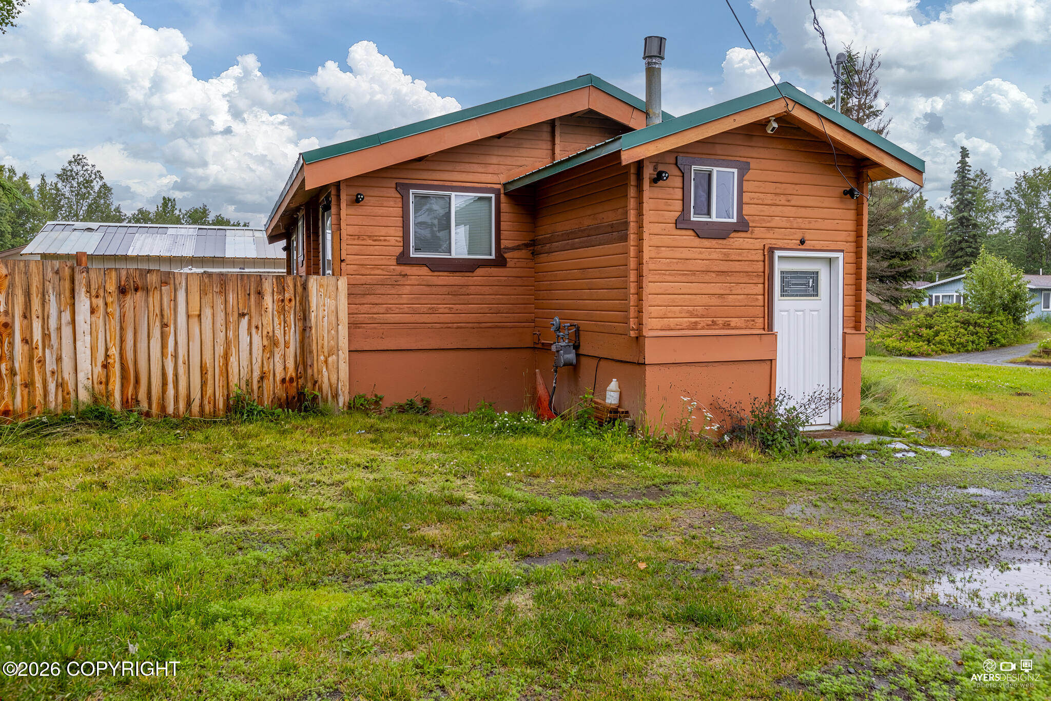 403 Birch Street Property Photo 2