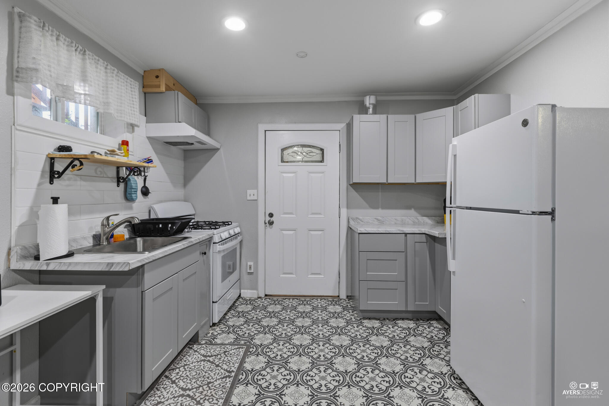 403 Birch Street Property Photo 14