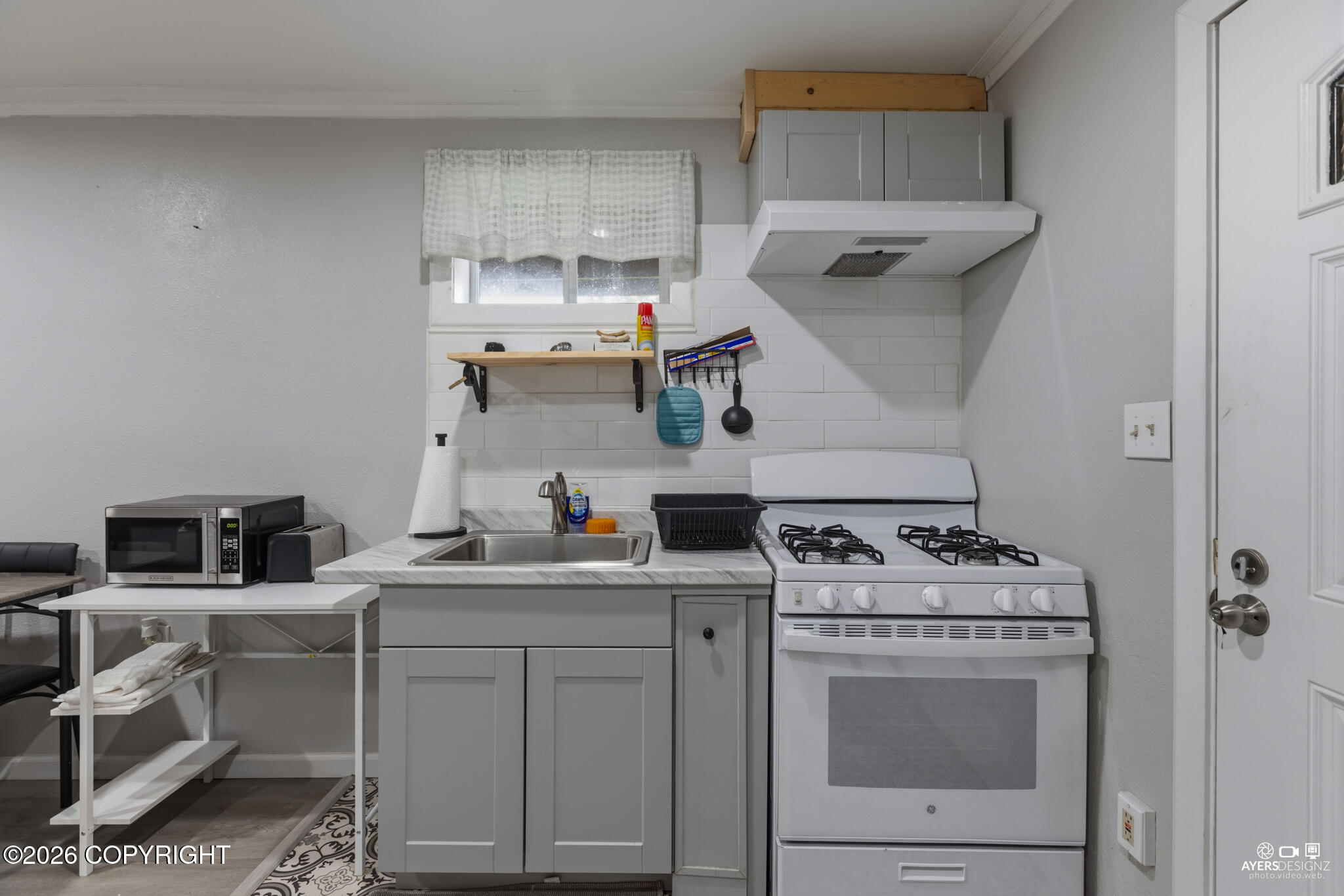 403 Birch Street Property Photo 15