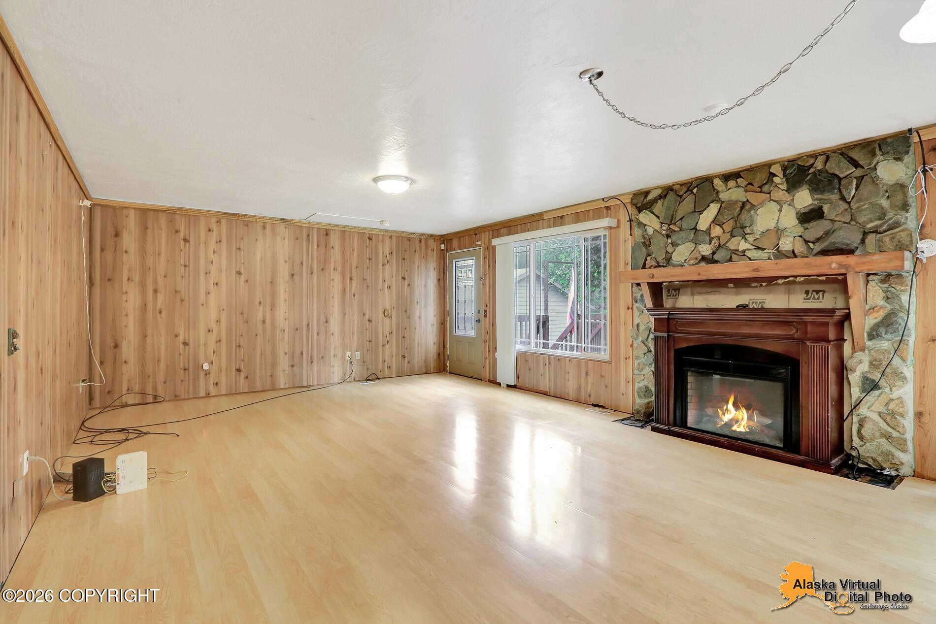 10306 Lee Street Property Photo 5