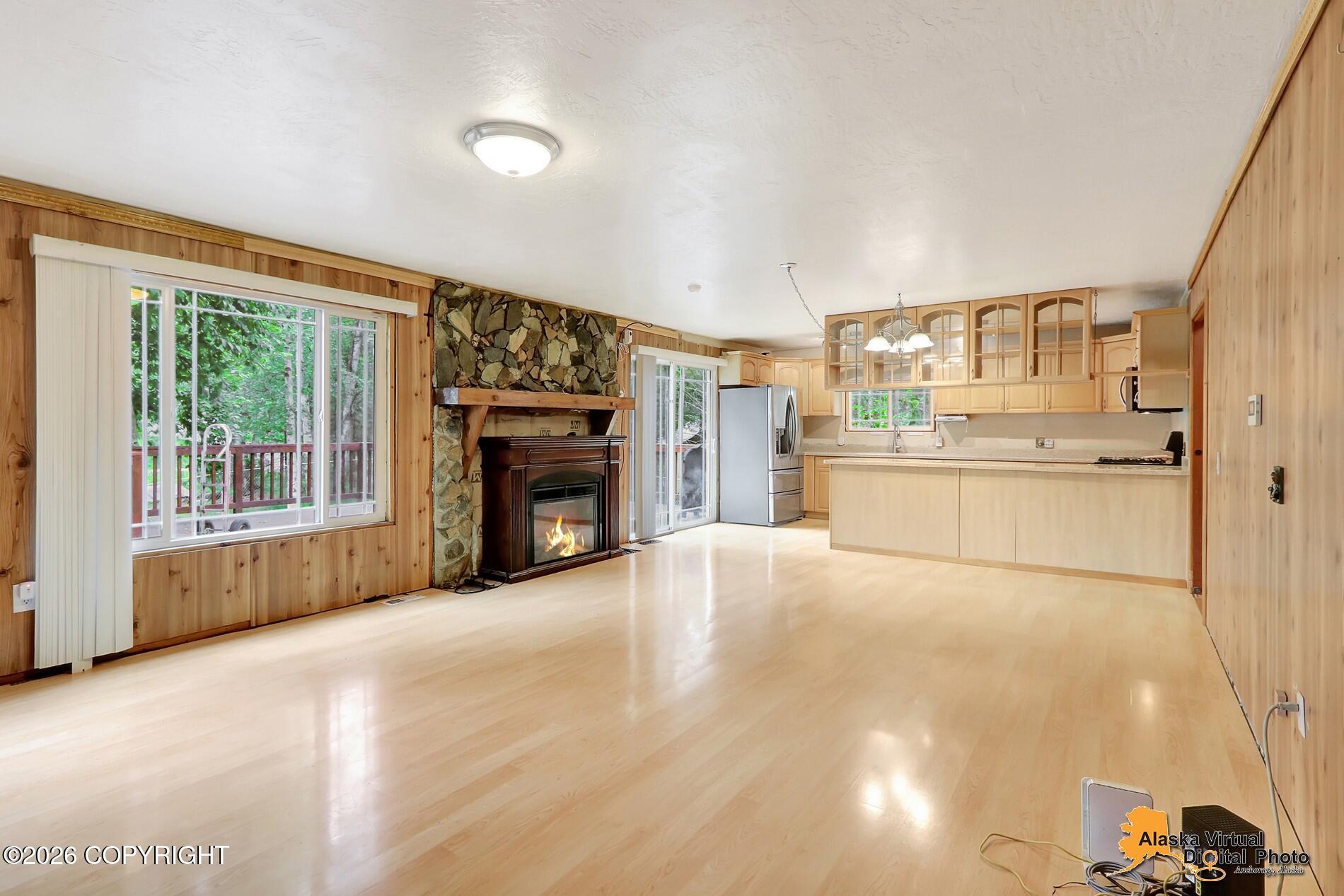 10306 Lee Street Property Photo 7