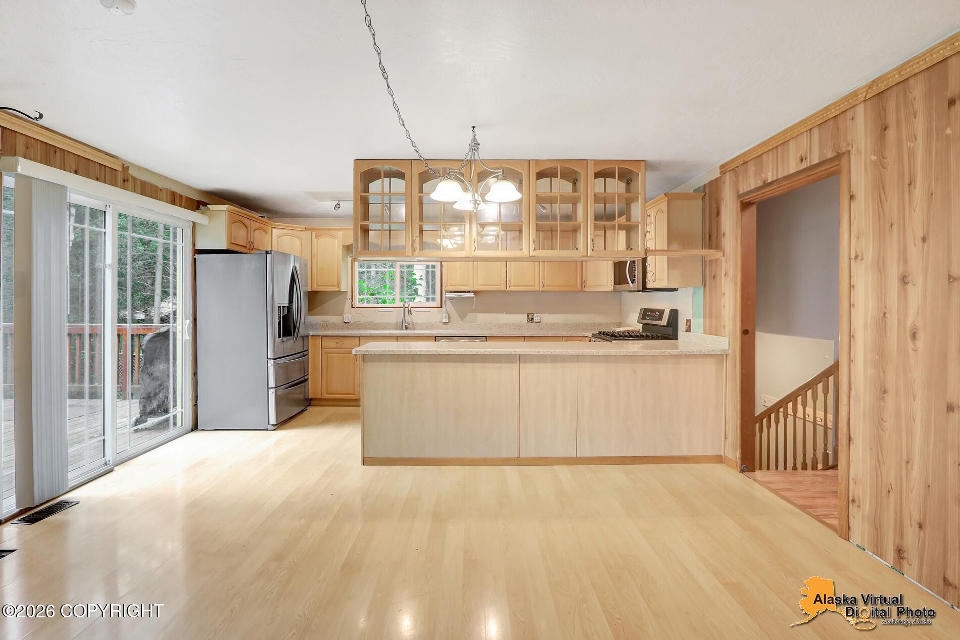 10306 Lee Street Property Photo 9