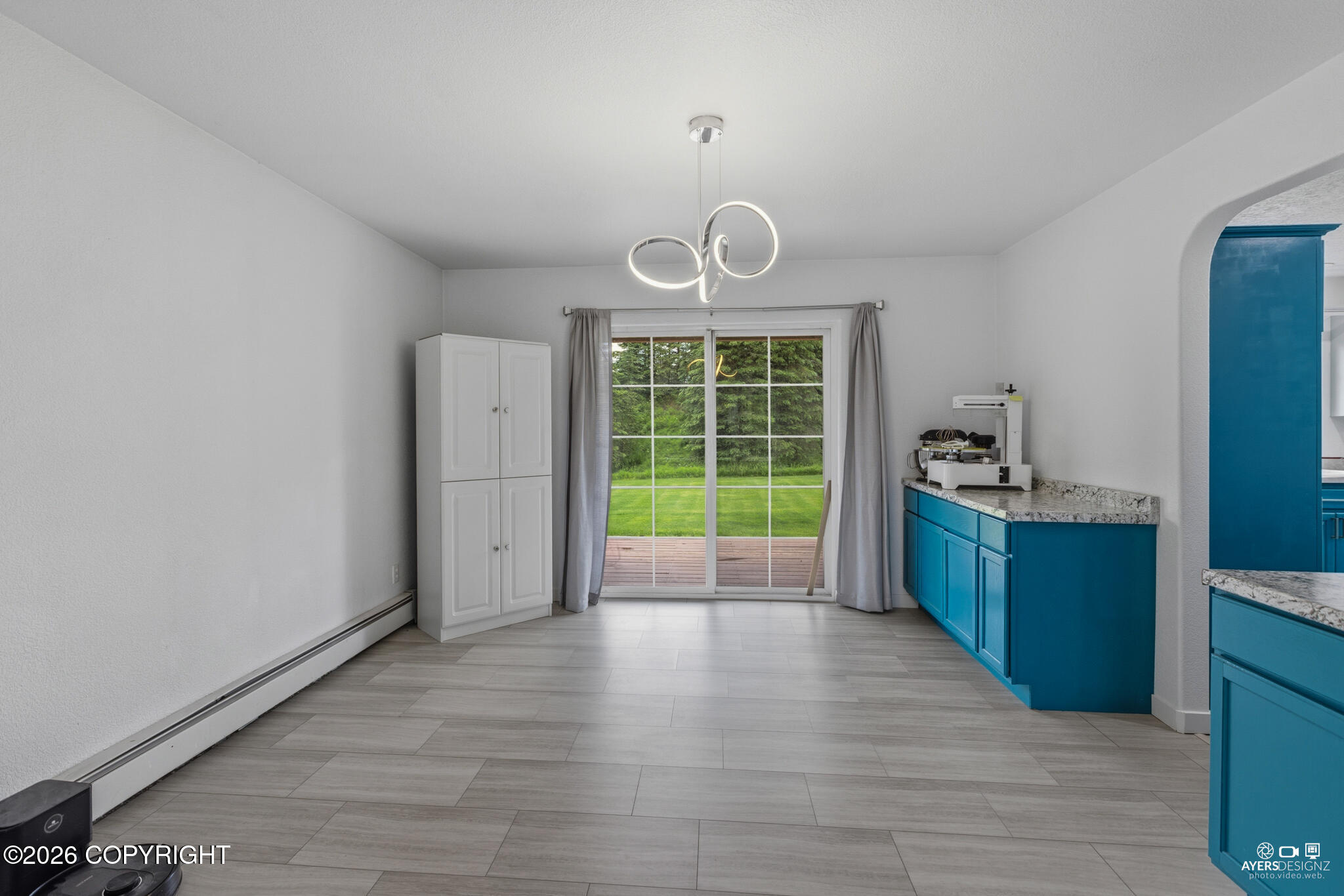 403 Highbush Lane Property Photo 17