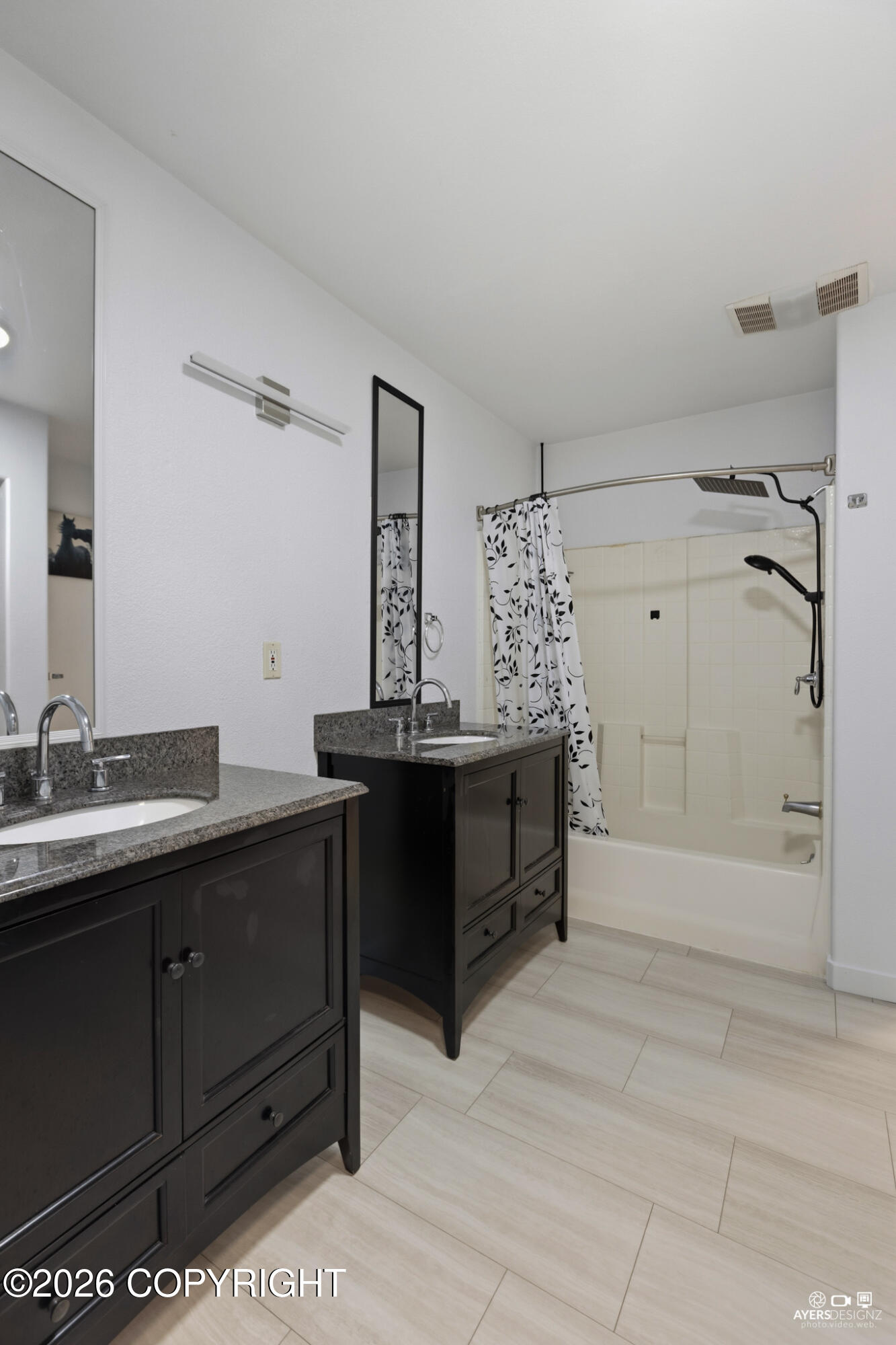 403 Highbush Lane Property Photo 43