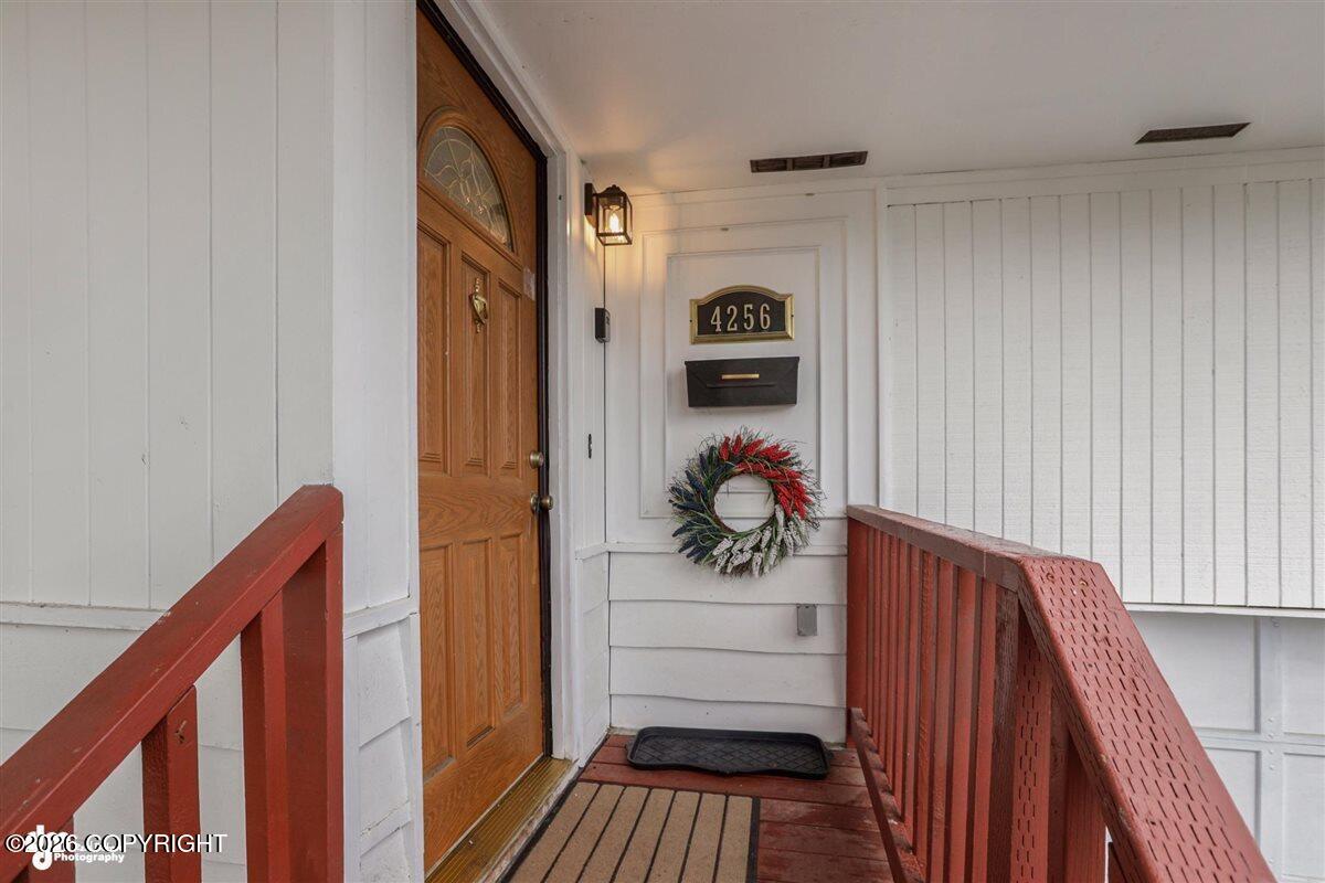 4256 Ross Court Property Photo 3