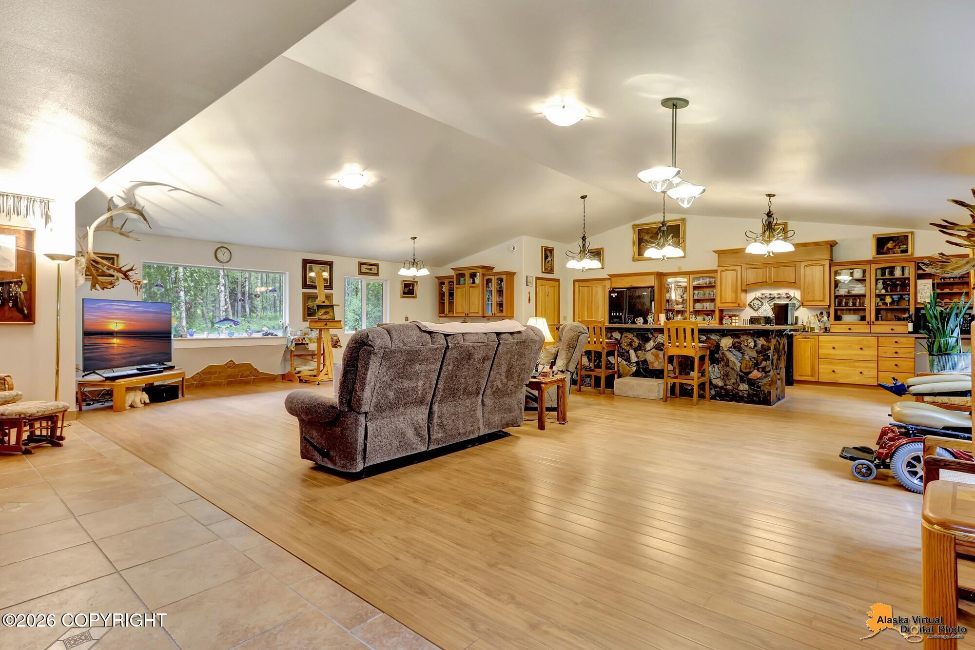 3609 N One Horse Lane Property Photo 5
