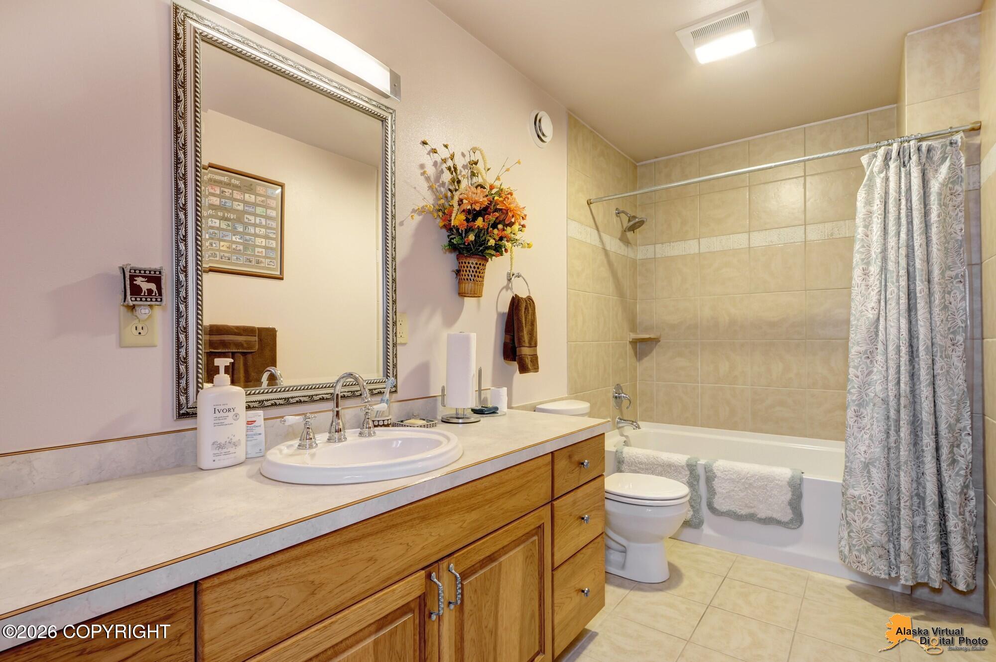 3609 N One Horse Lane Property Photo 33