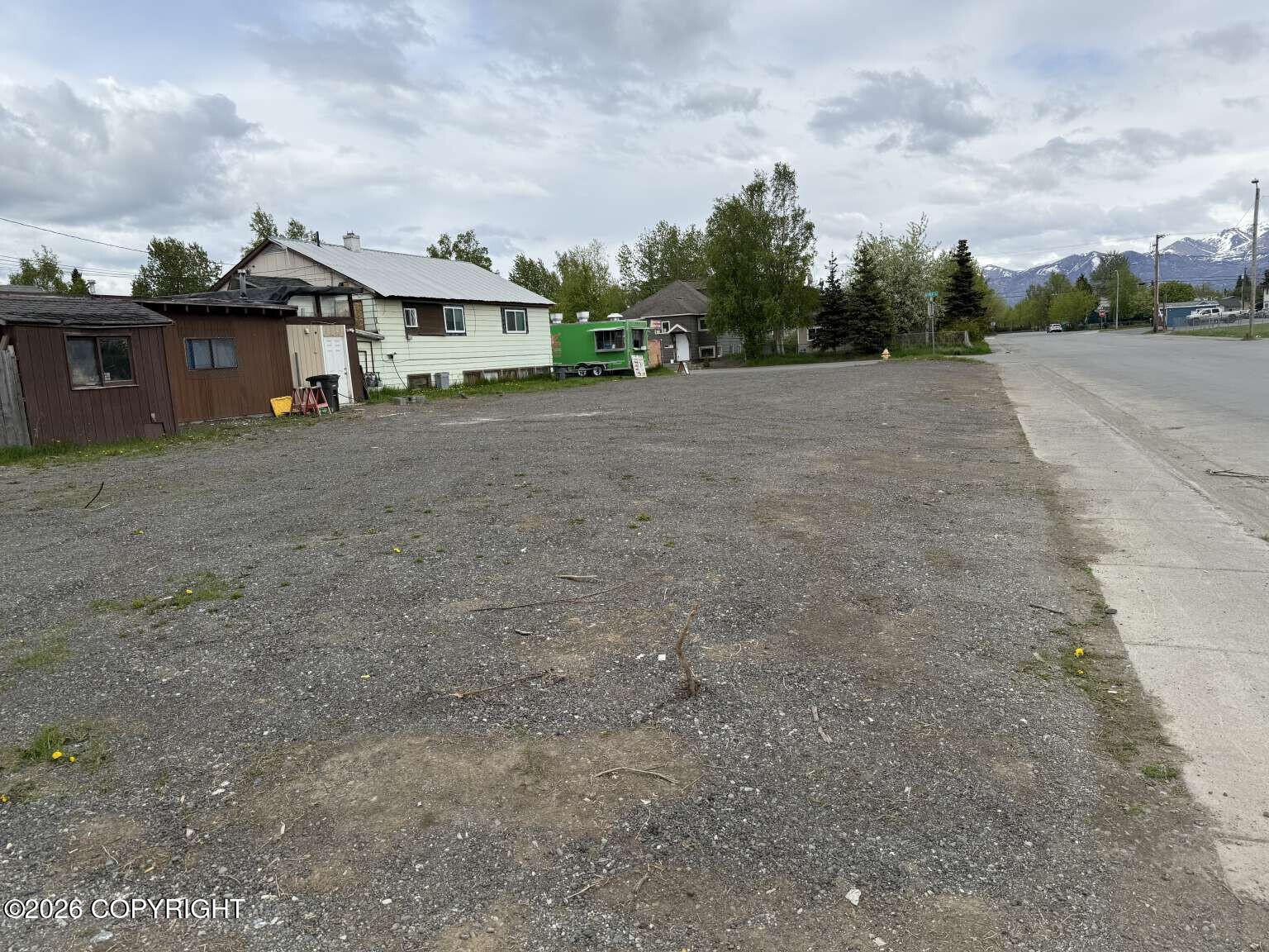 1342 Hyder Street Property Photo 4