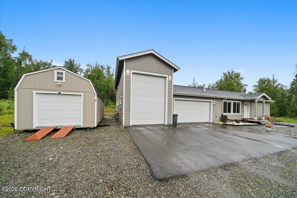 2266 E Sage Road Property Photo 1