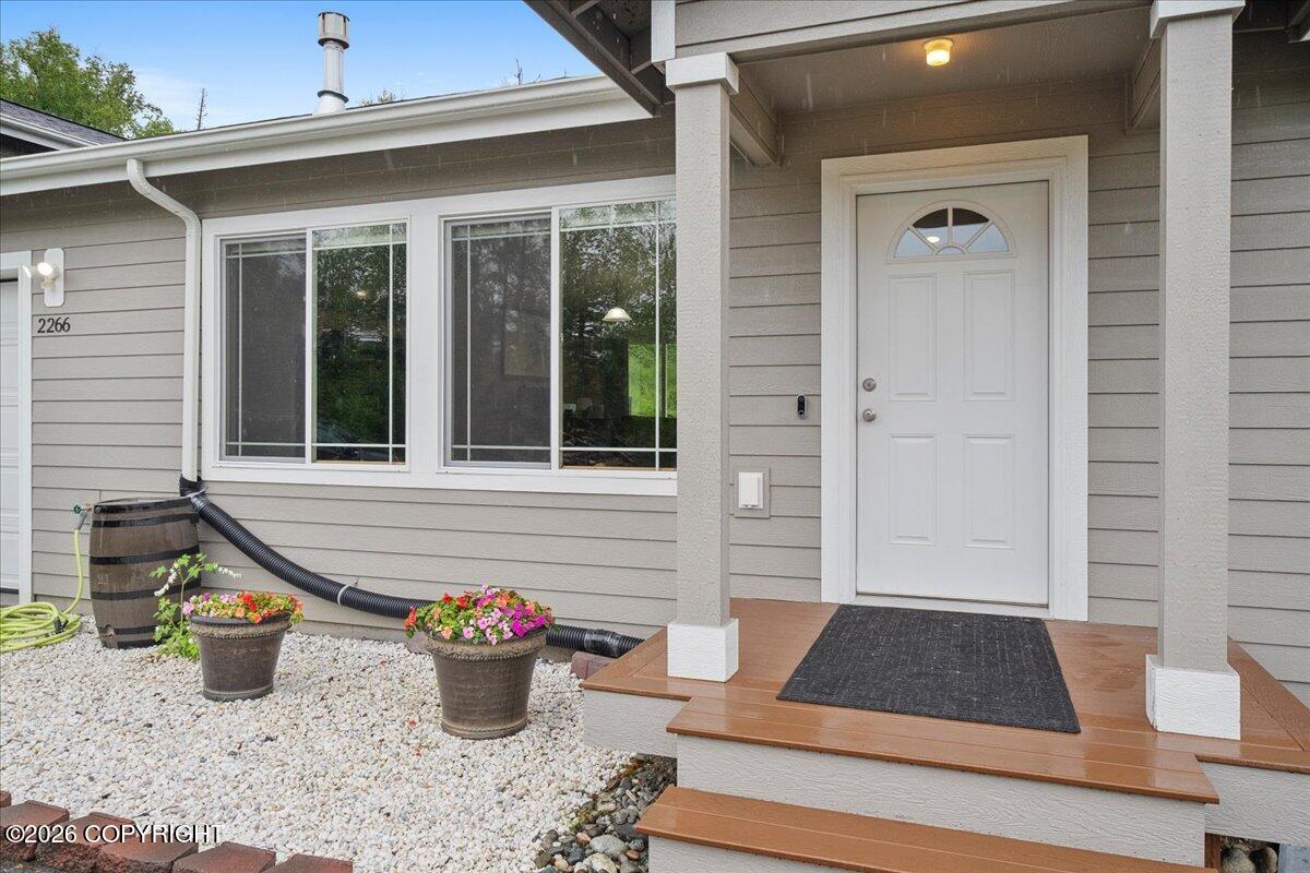 2266 E Sage Road Property Photo 4