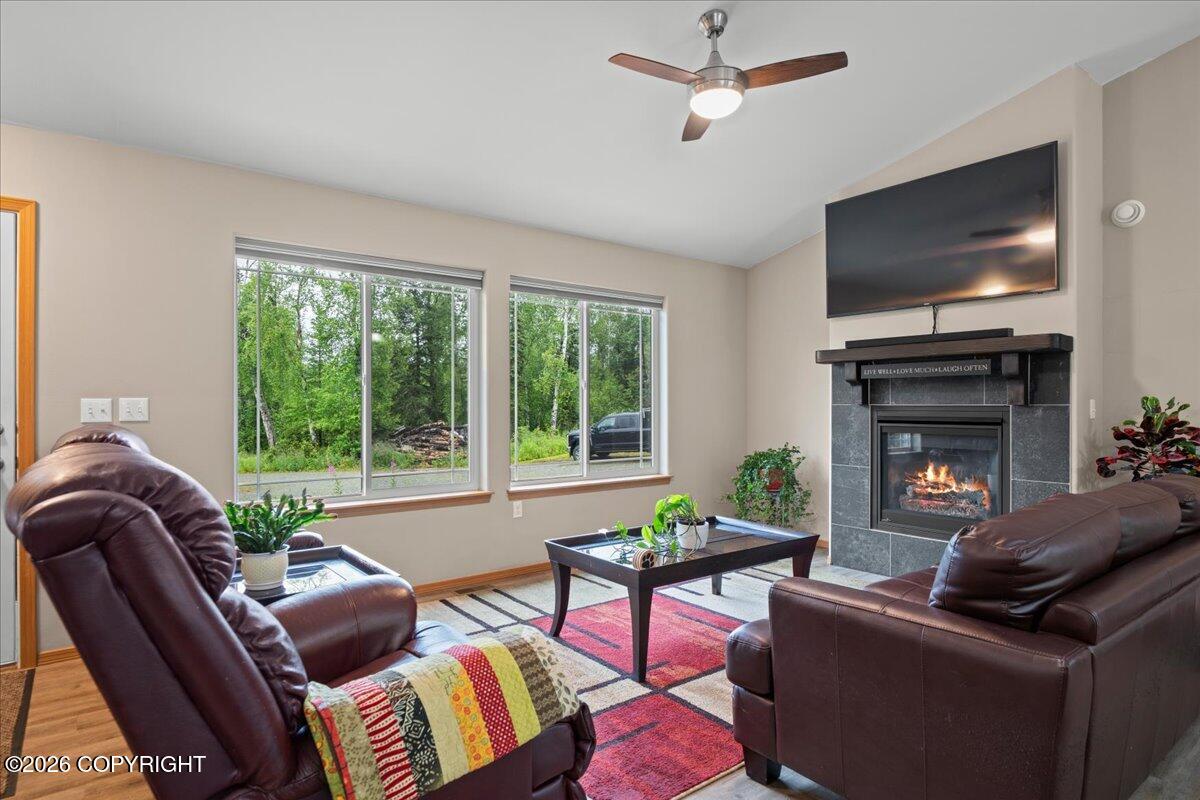 2266 E Sage Road Property Photo 6