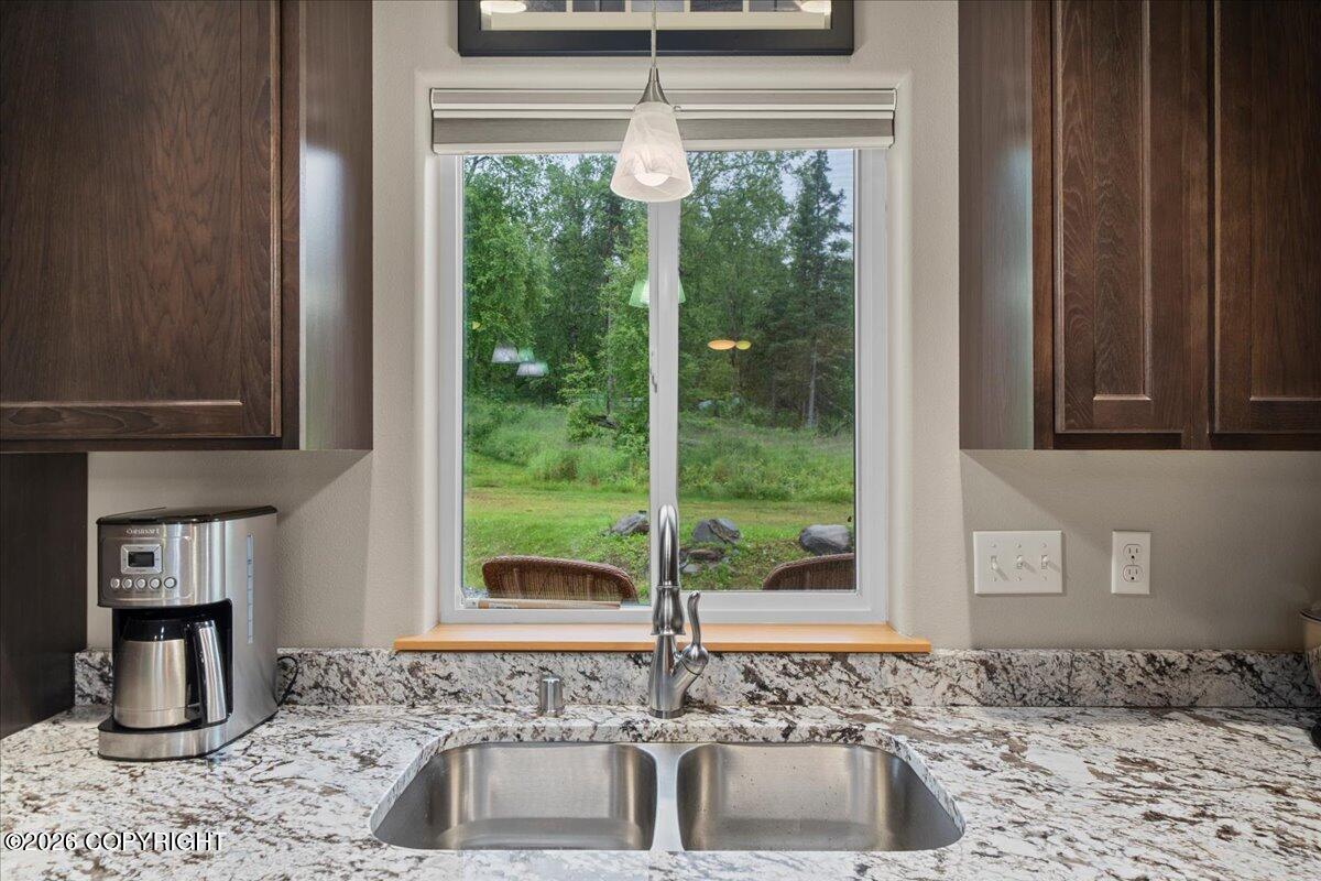 2266 E Sage Road Property Photo 17