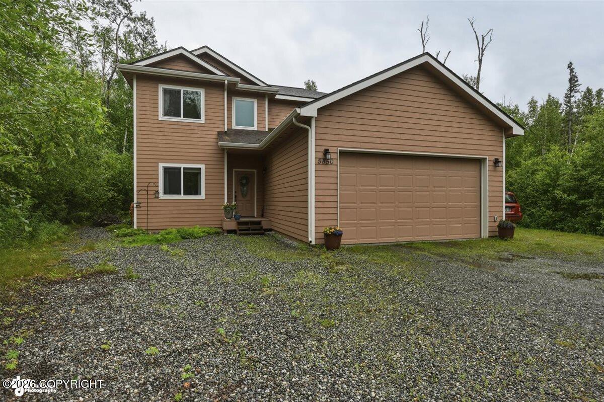 5850 E Summit Circle Property Photo 1