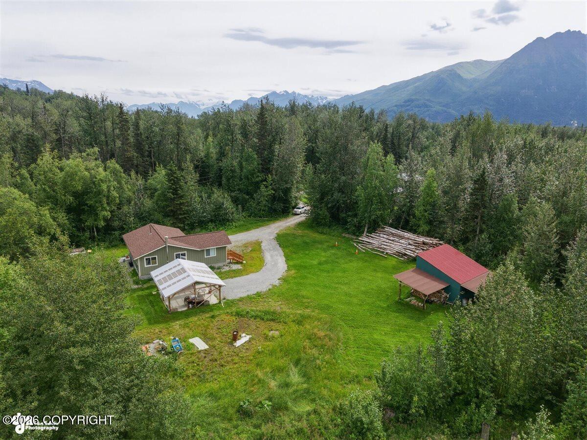 2812 S Wickham Circle Property Photo 3