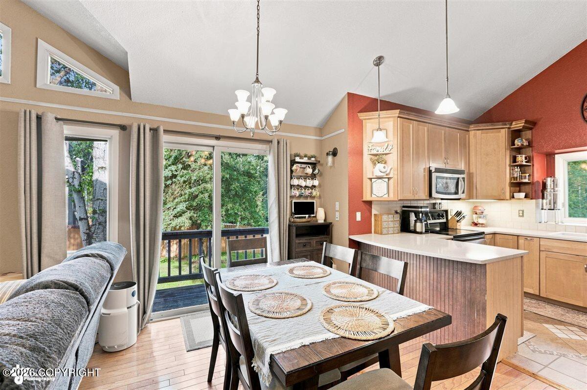 19027 Sarichef Loop Property Photo 9