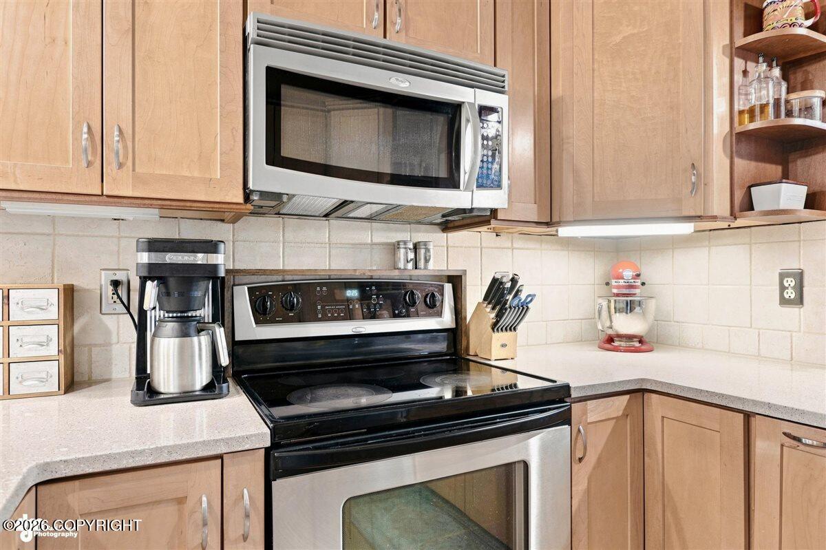 19027 Sarichef Loop Property Photo 12