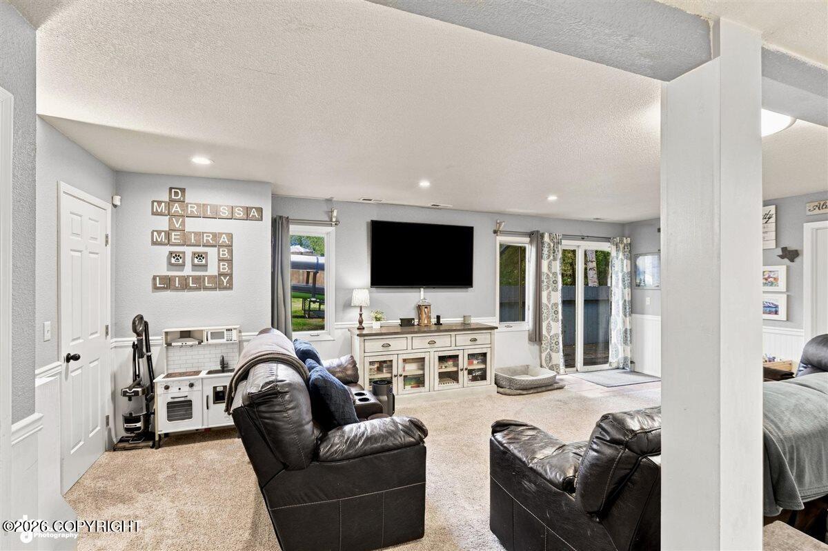 19027 Sarichef Loop Property Photo 23