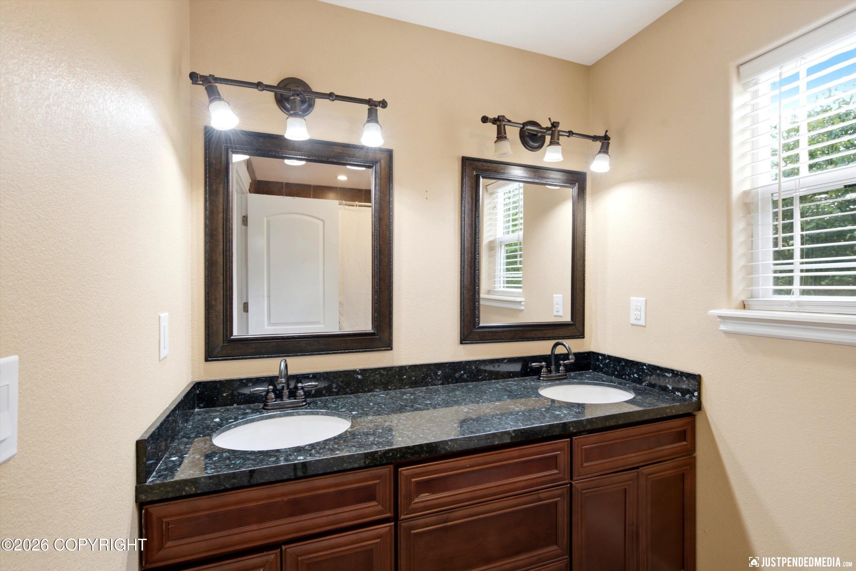 4613 N Gold Mint Drive Property Photo 34