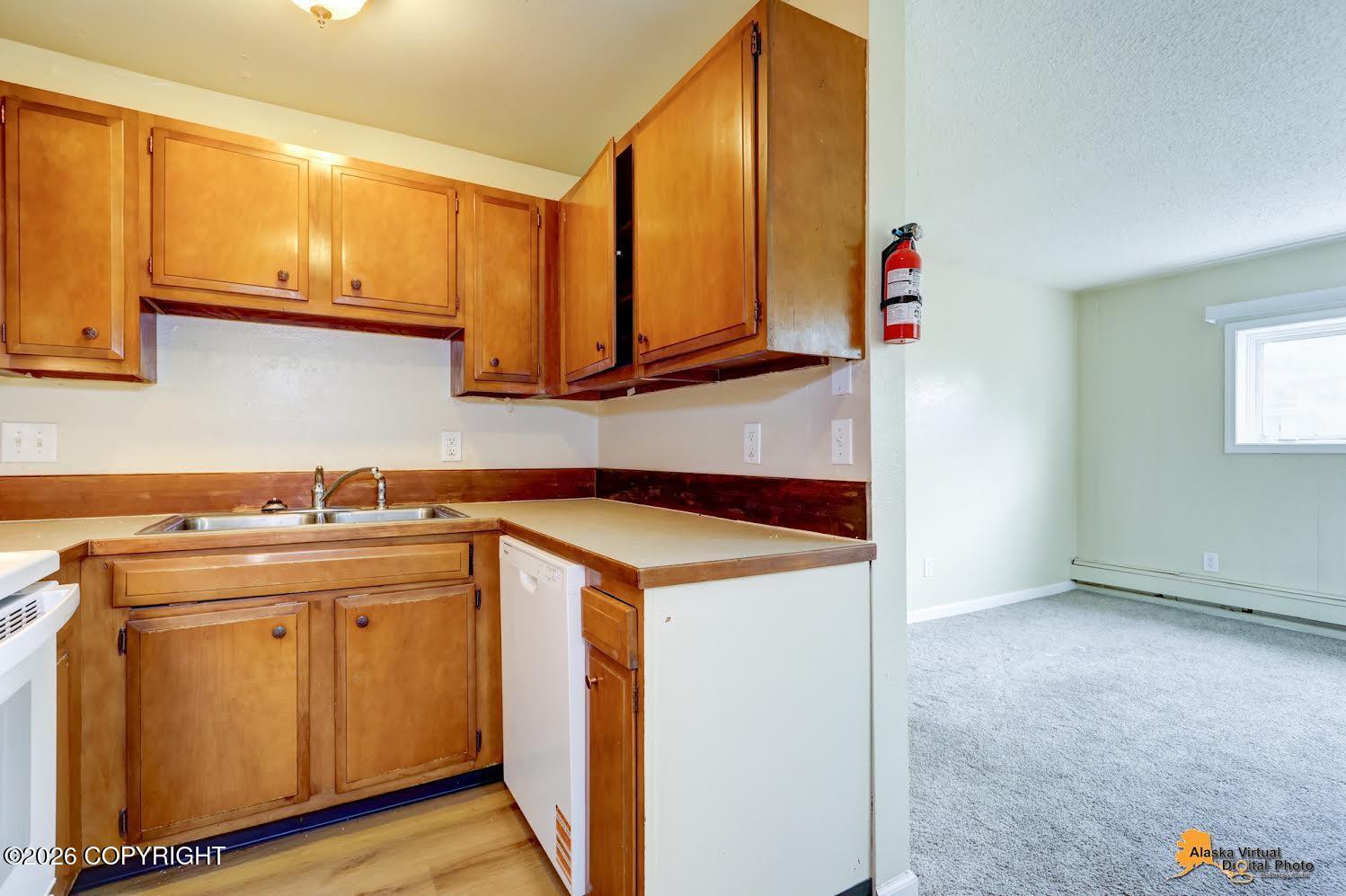 1462 W 26th Avenue #19 Property Photo 11