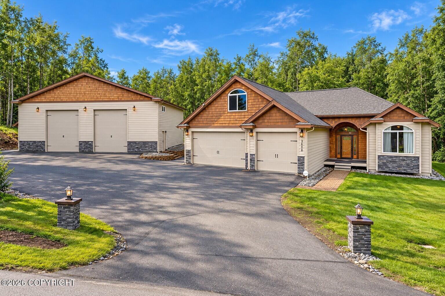 3608 W Demaree Circle